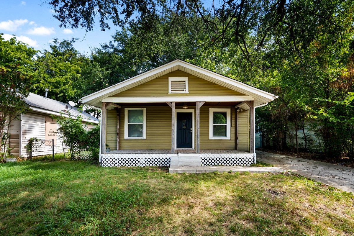 407 S Wheeling Avenue Property Photo 1