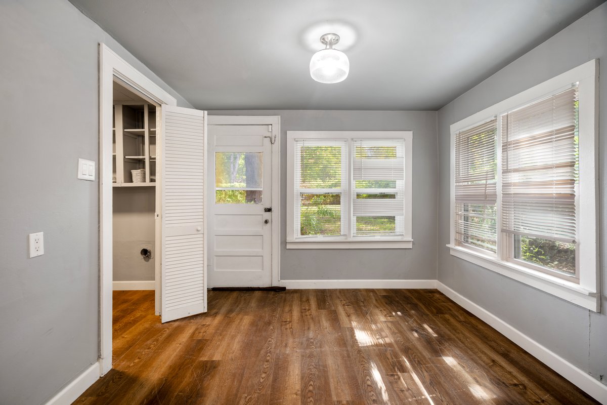 407 S Wheeling Avenue Property Photo 11