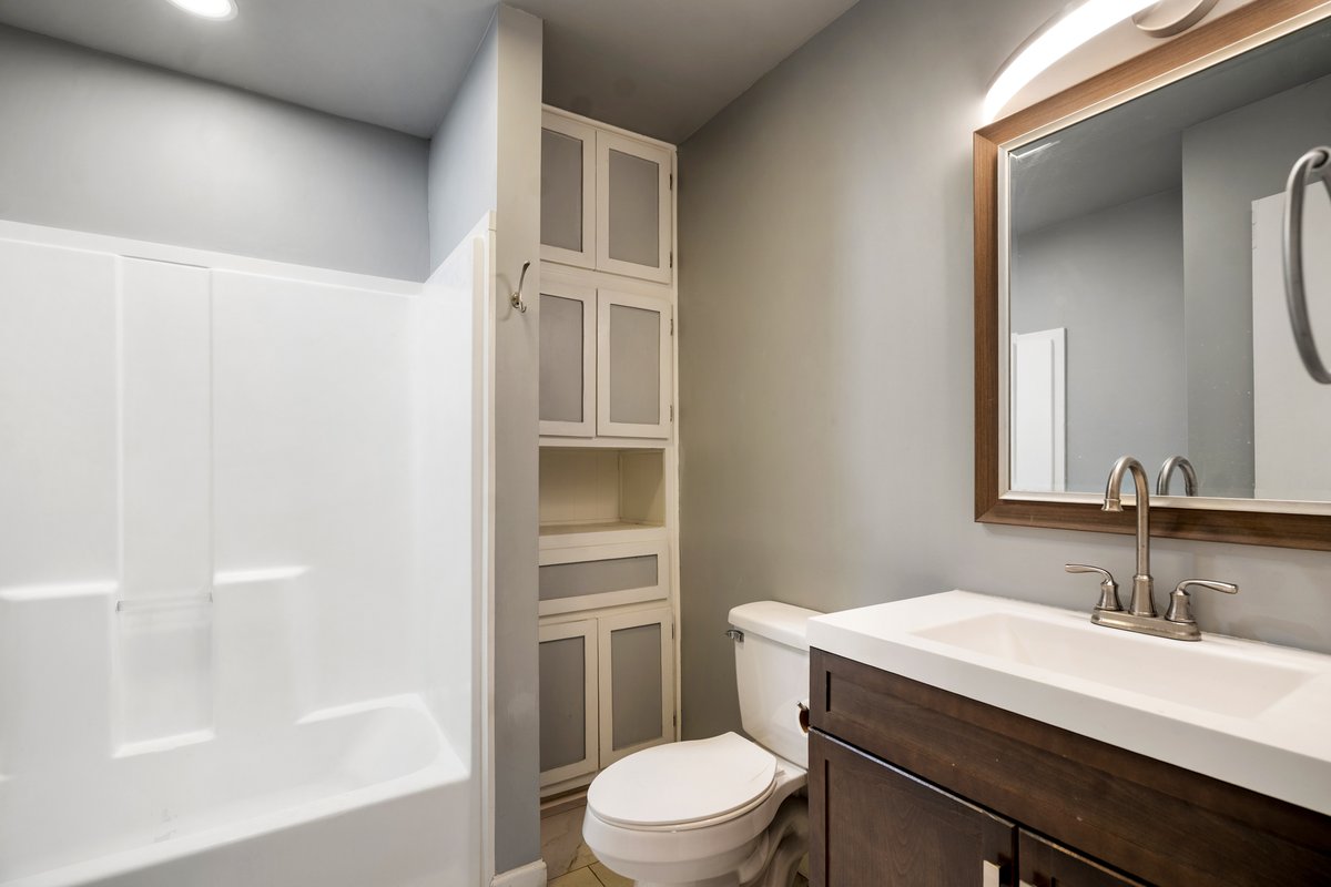 407 S Wheeling Avenue Property Photo 16