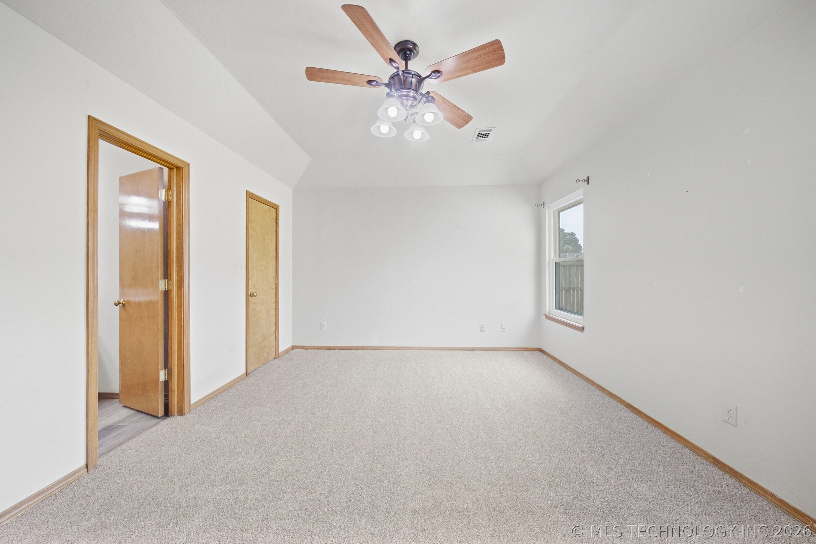 11924 N 107th East Place Property Photo 17