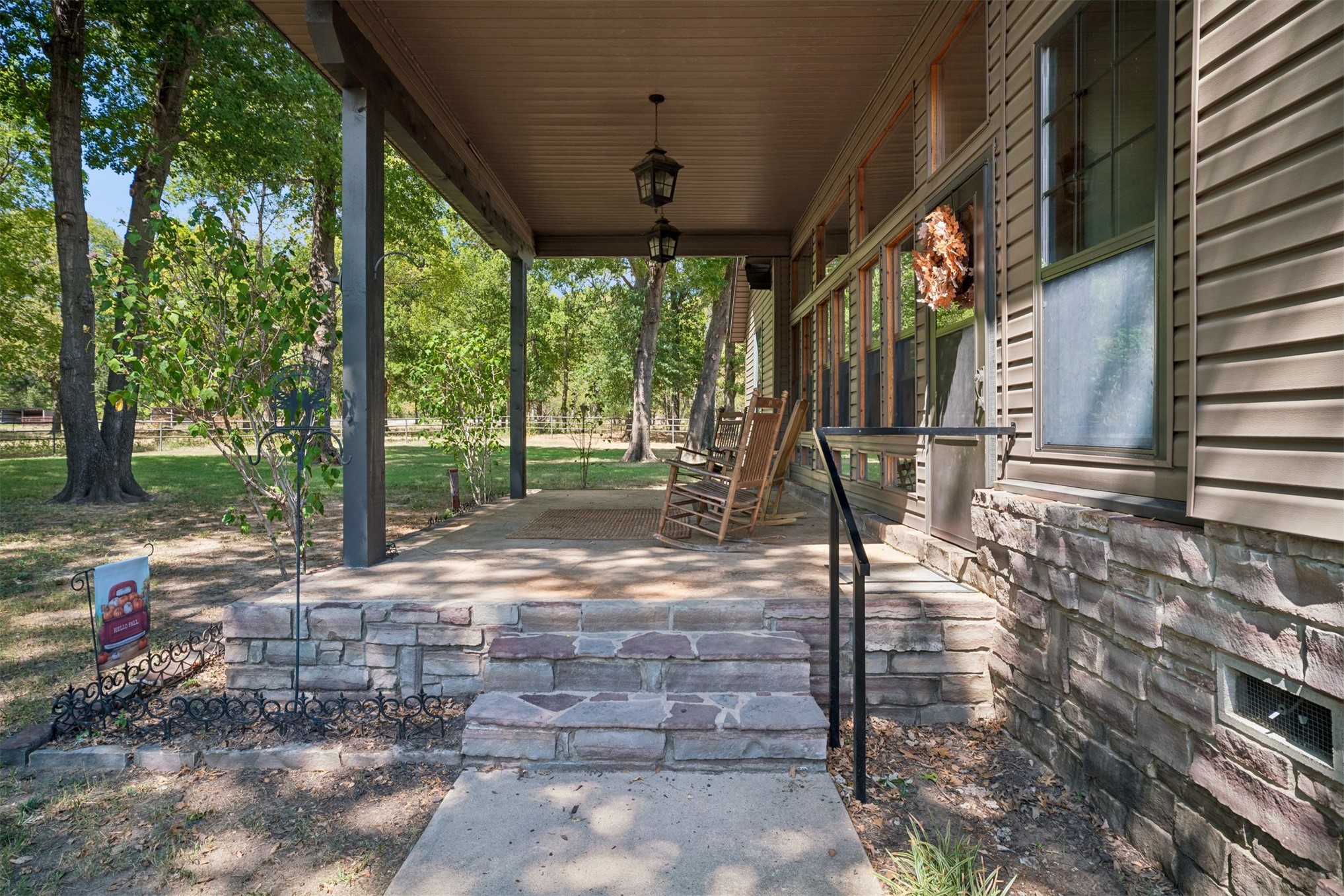 21540 E State Highway 31 Property Photo 47