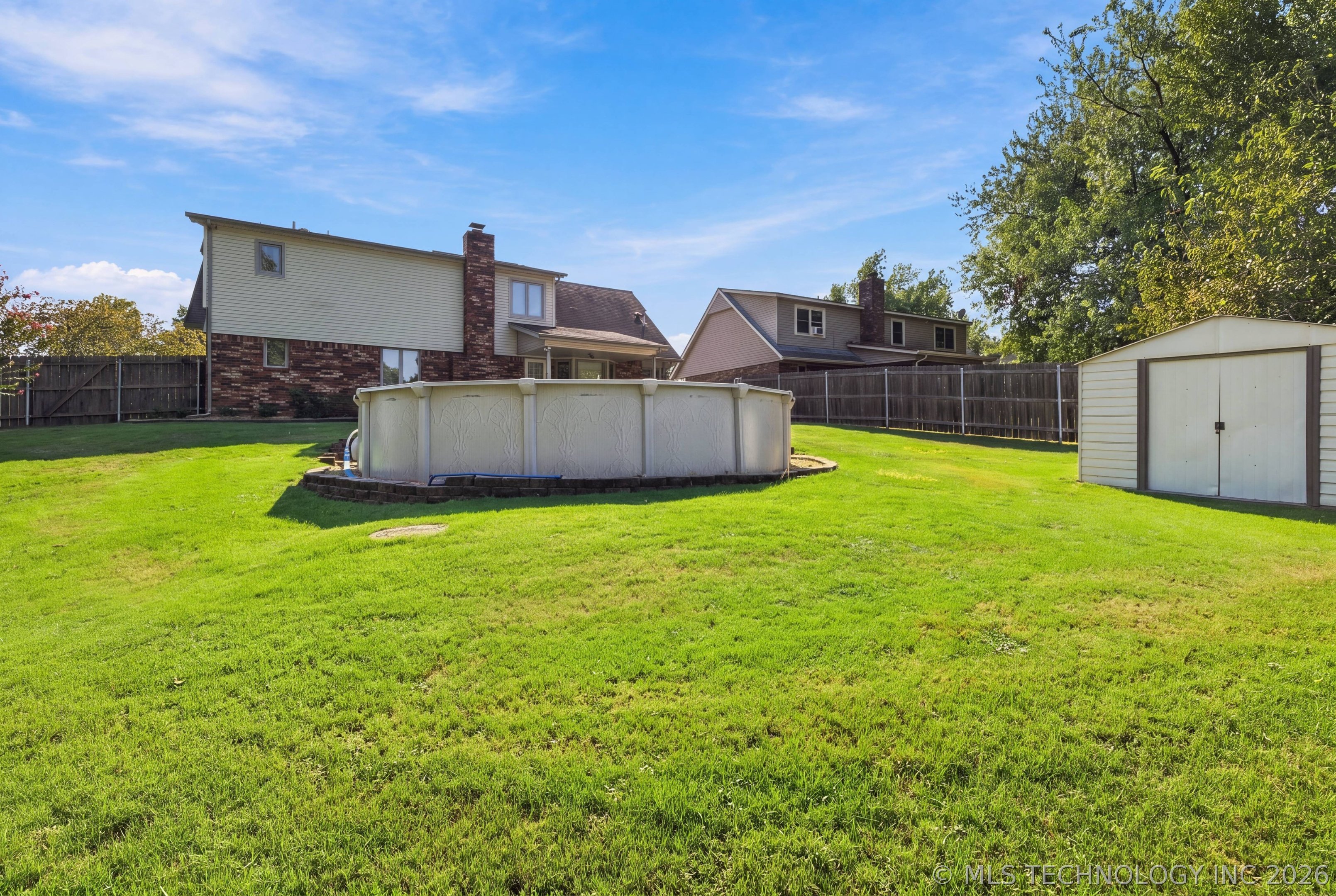 2412 W Fort Worth Street Property Photo 21