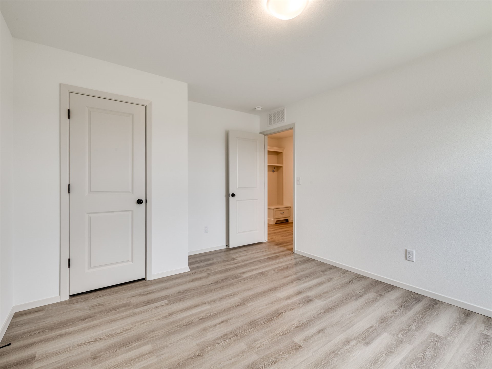 3015 E 147th Street S Property Photo 18