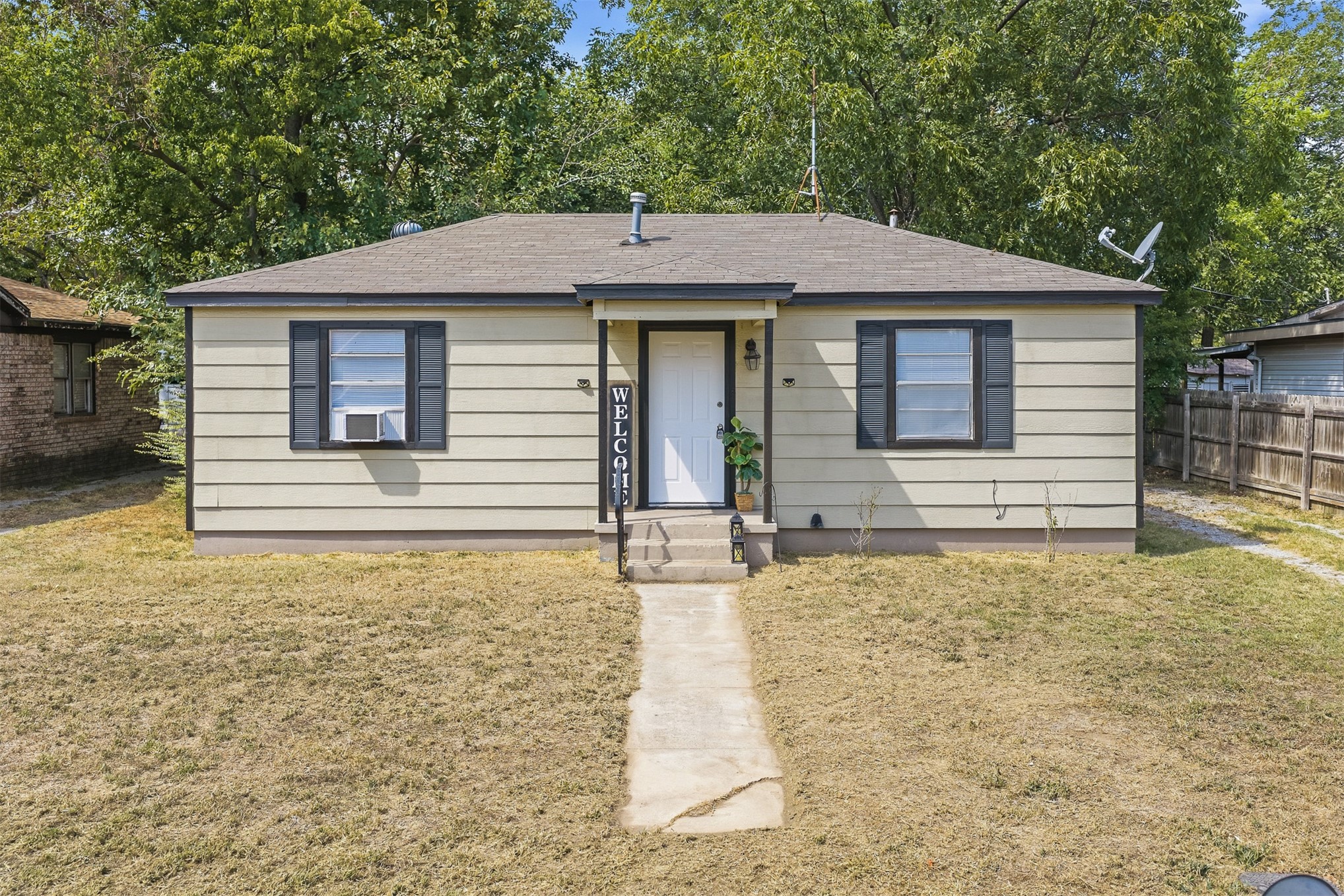 1005 Se B Street Property Photo 1