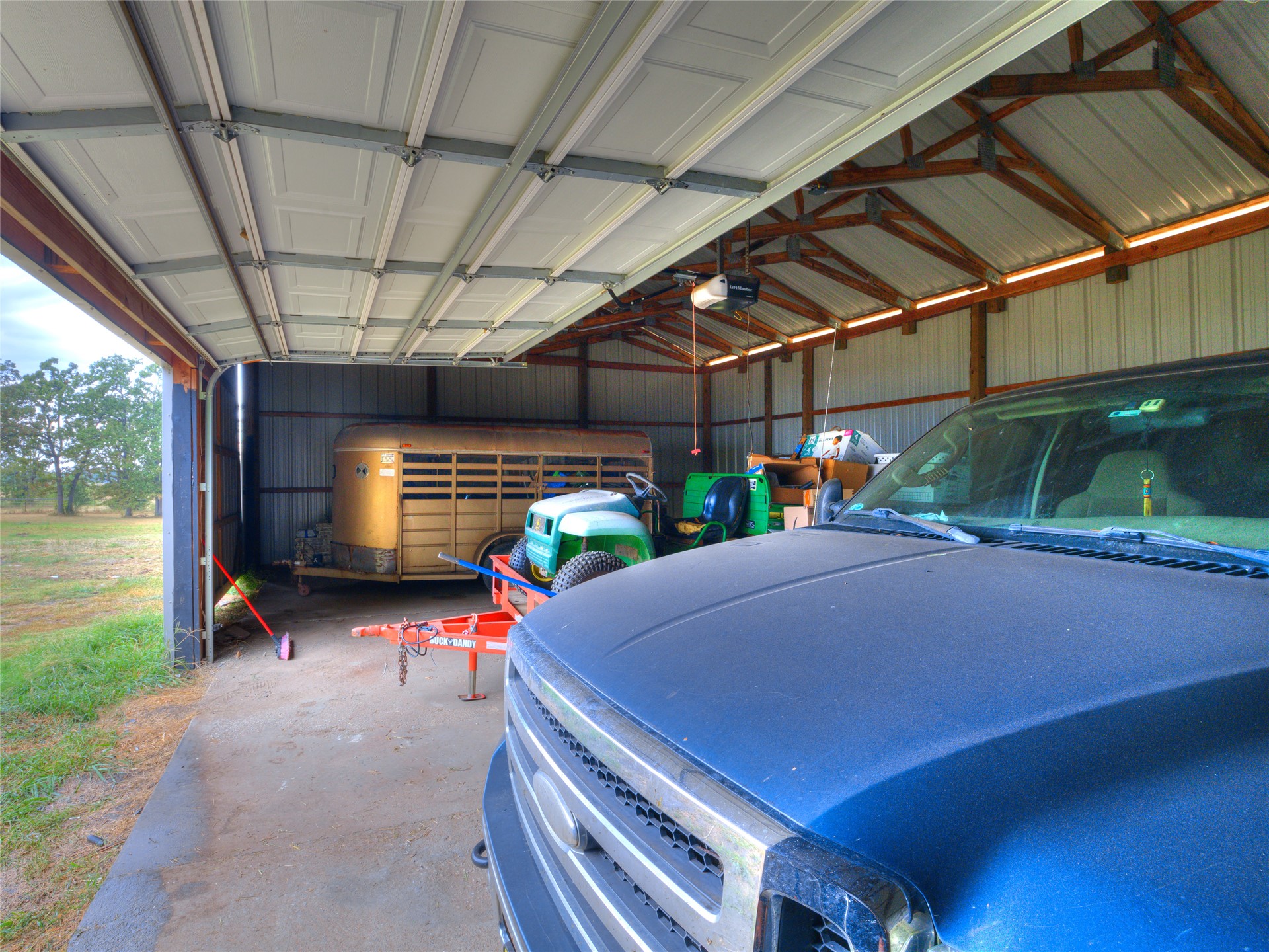 11225 Ferguson Road Property Photo 39
