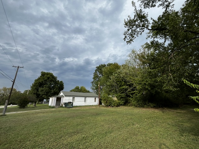 926 N Boudinot Avenue Property Photo 3