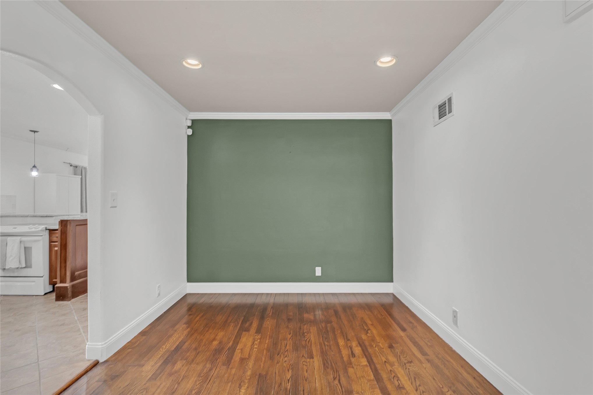 4025 E 26th Street Property Photo 19