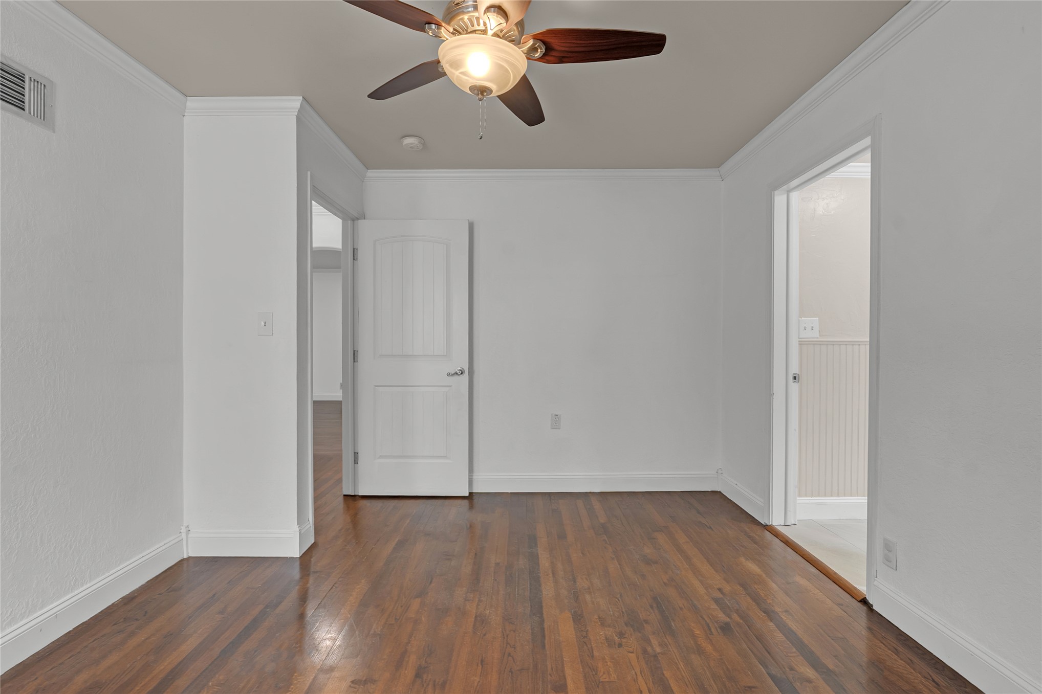 4025 E 26th Street Property Photo 45