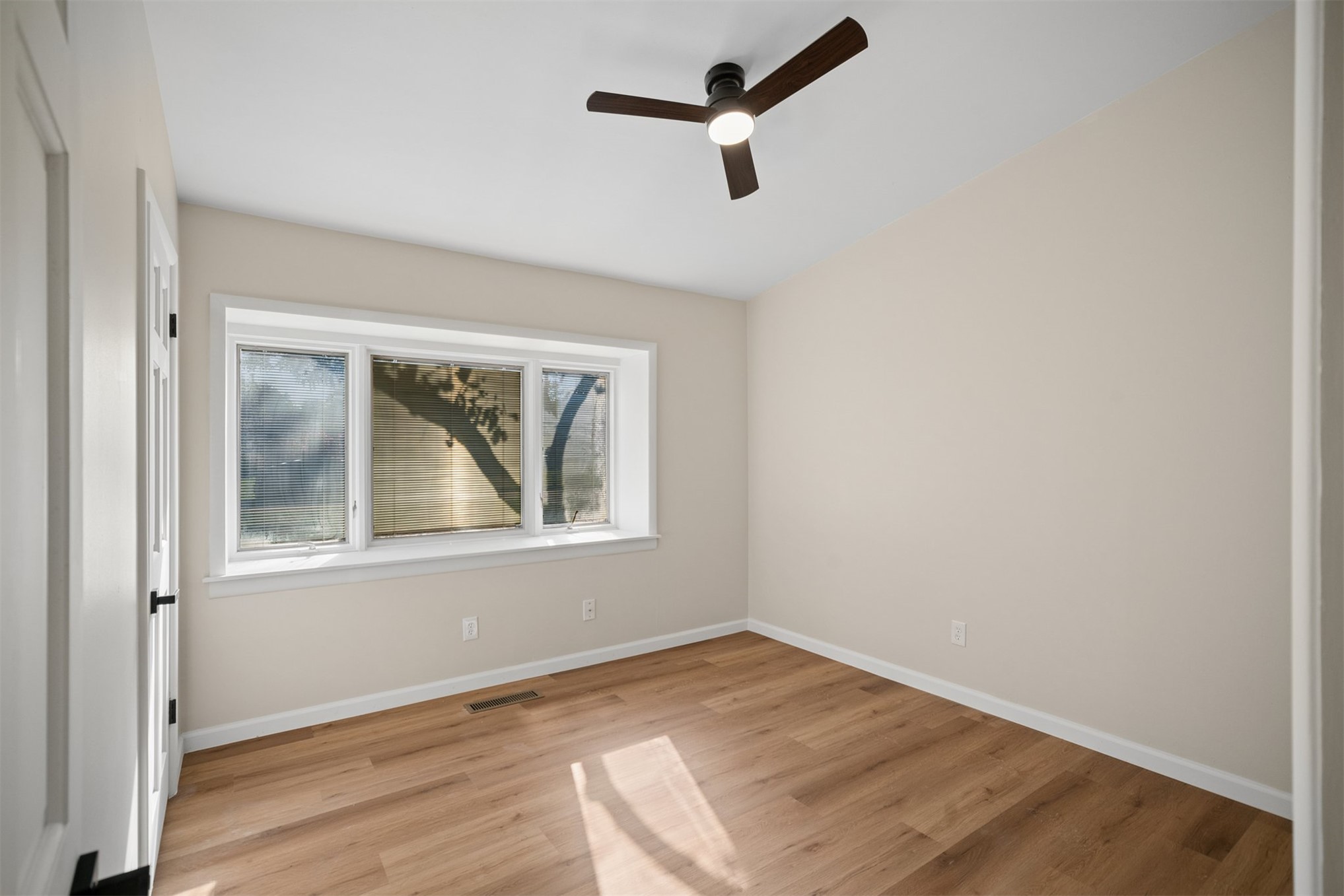 5238 S Marion Avenue Property Photo 21