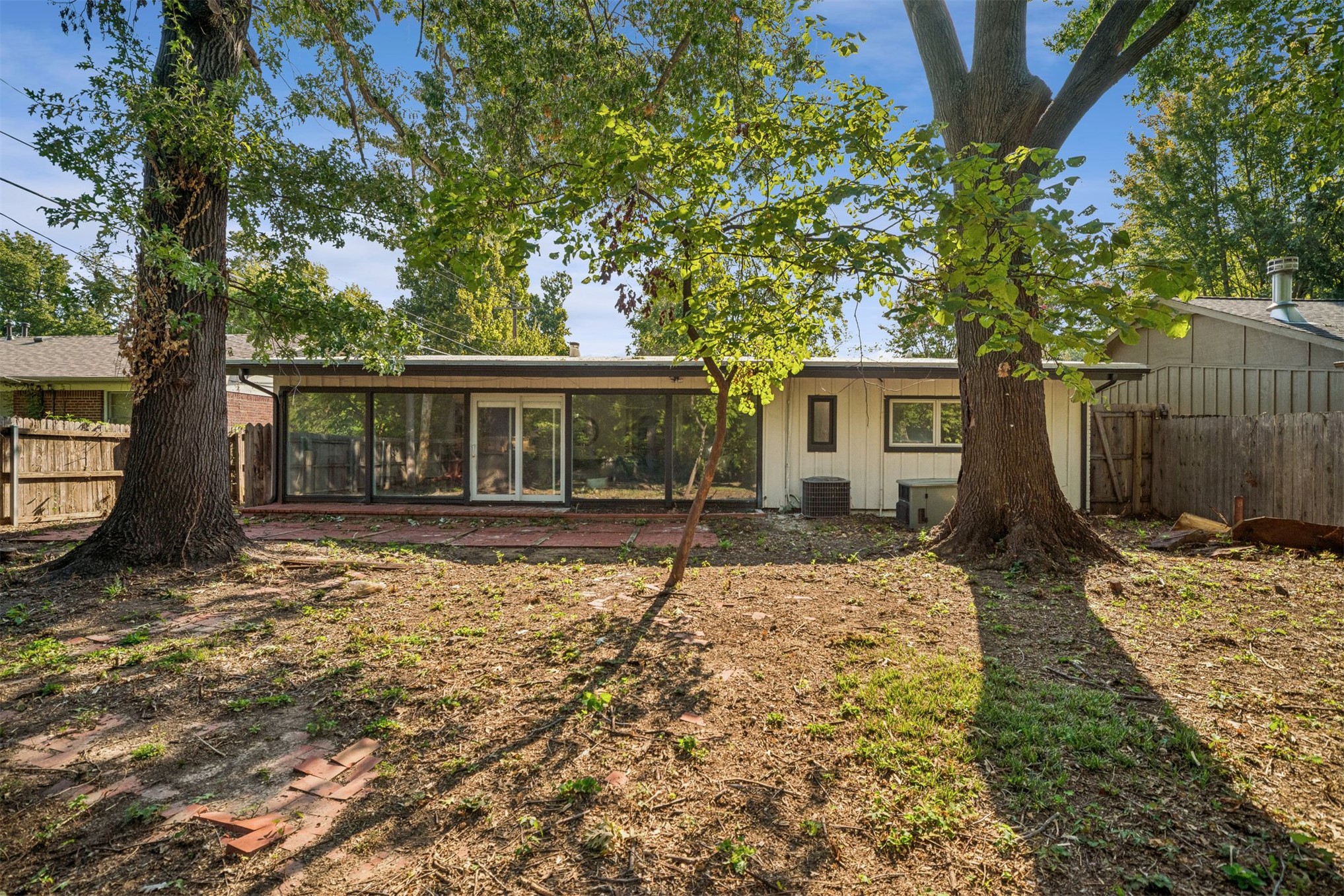 5238 S Marion Avenue Property Photo 32