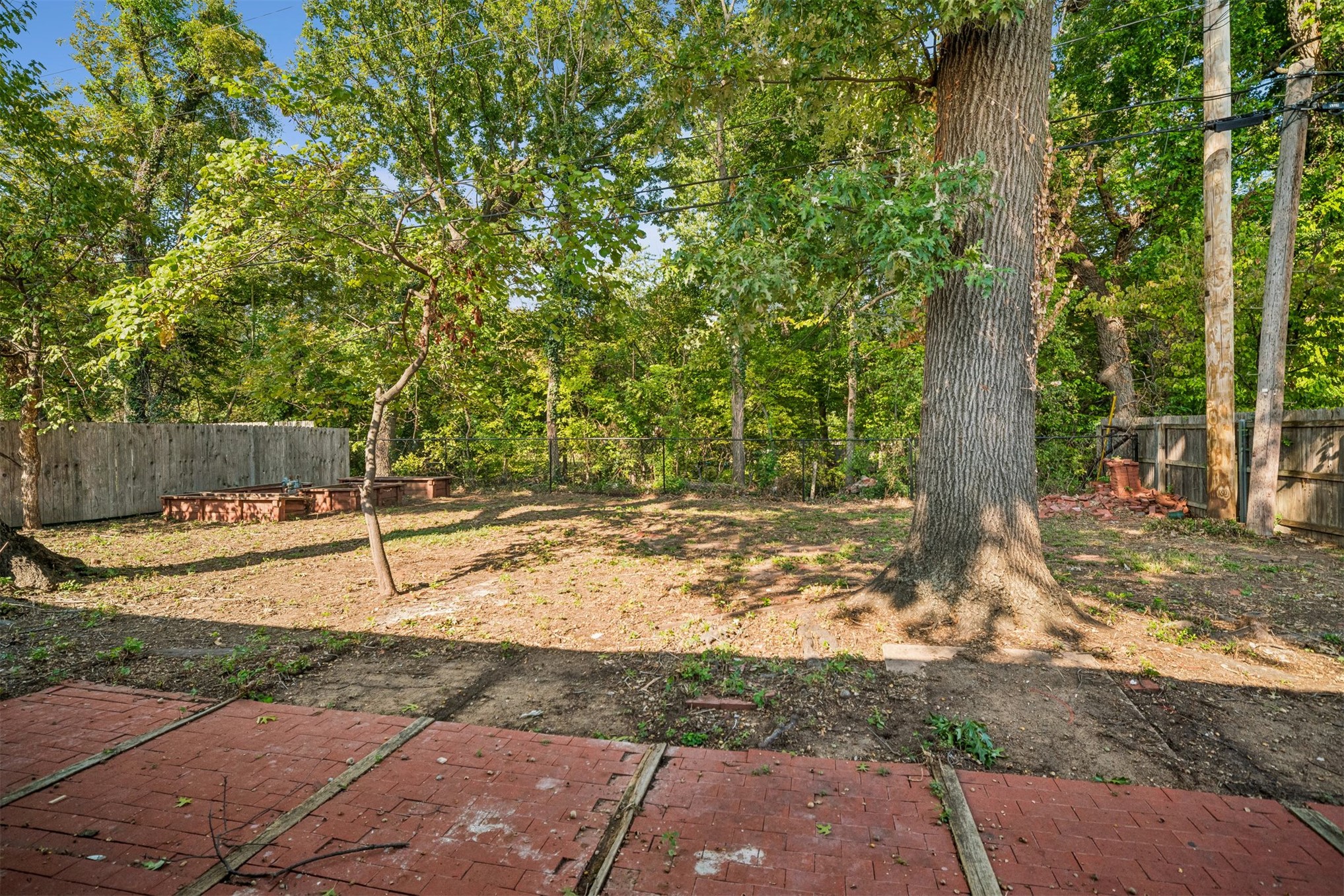 5238 S Marion Avenue Property Photo 34