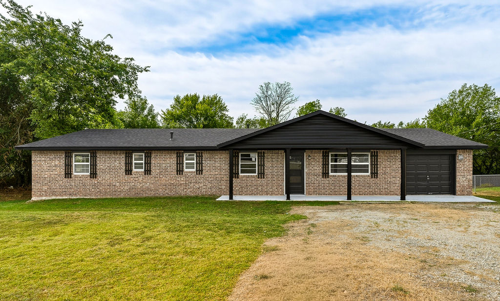 13885 County Road 1550 Property Photo 1