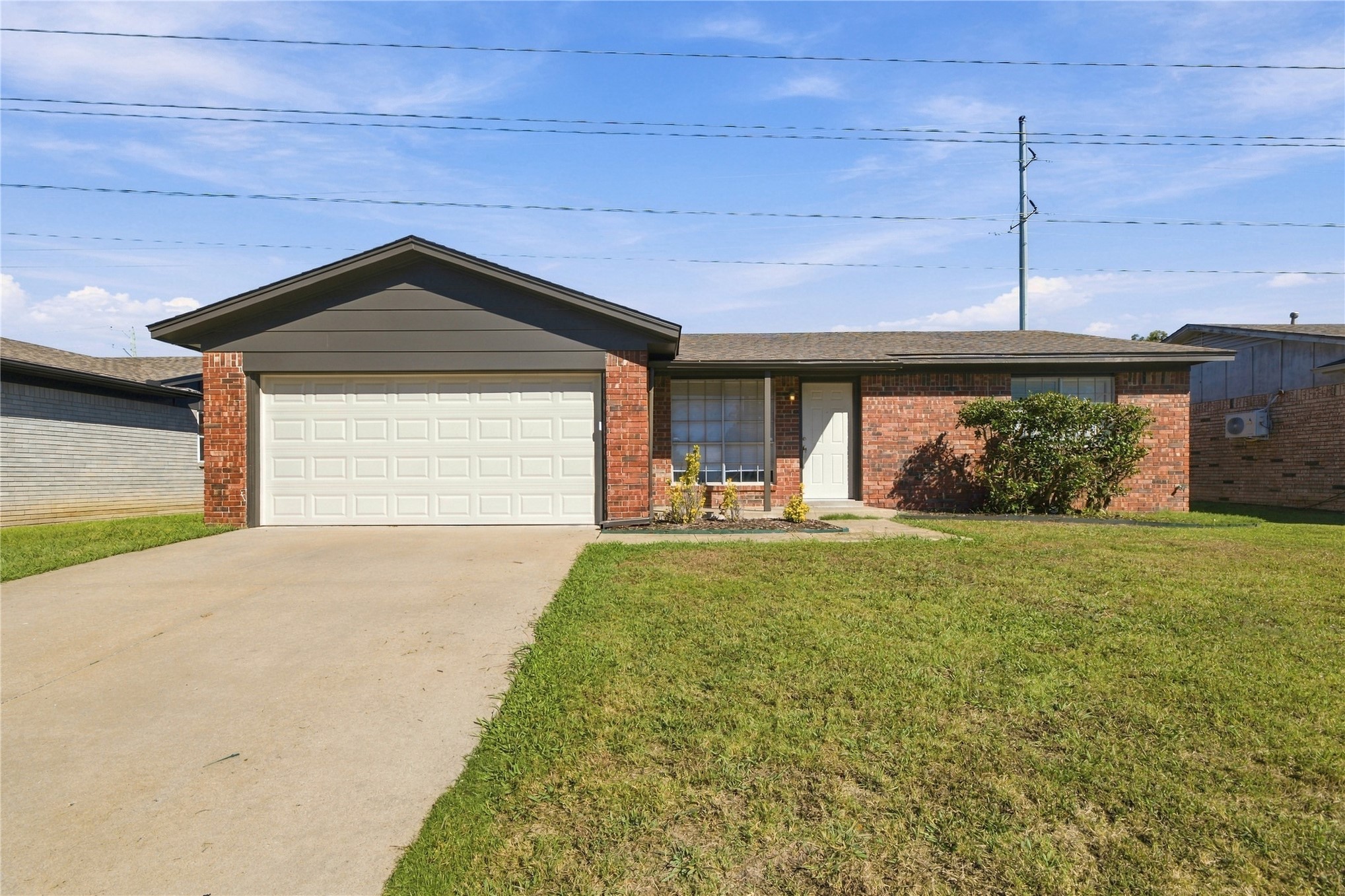 10617 E 36th Street Property Photo 1