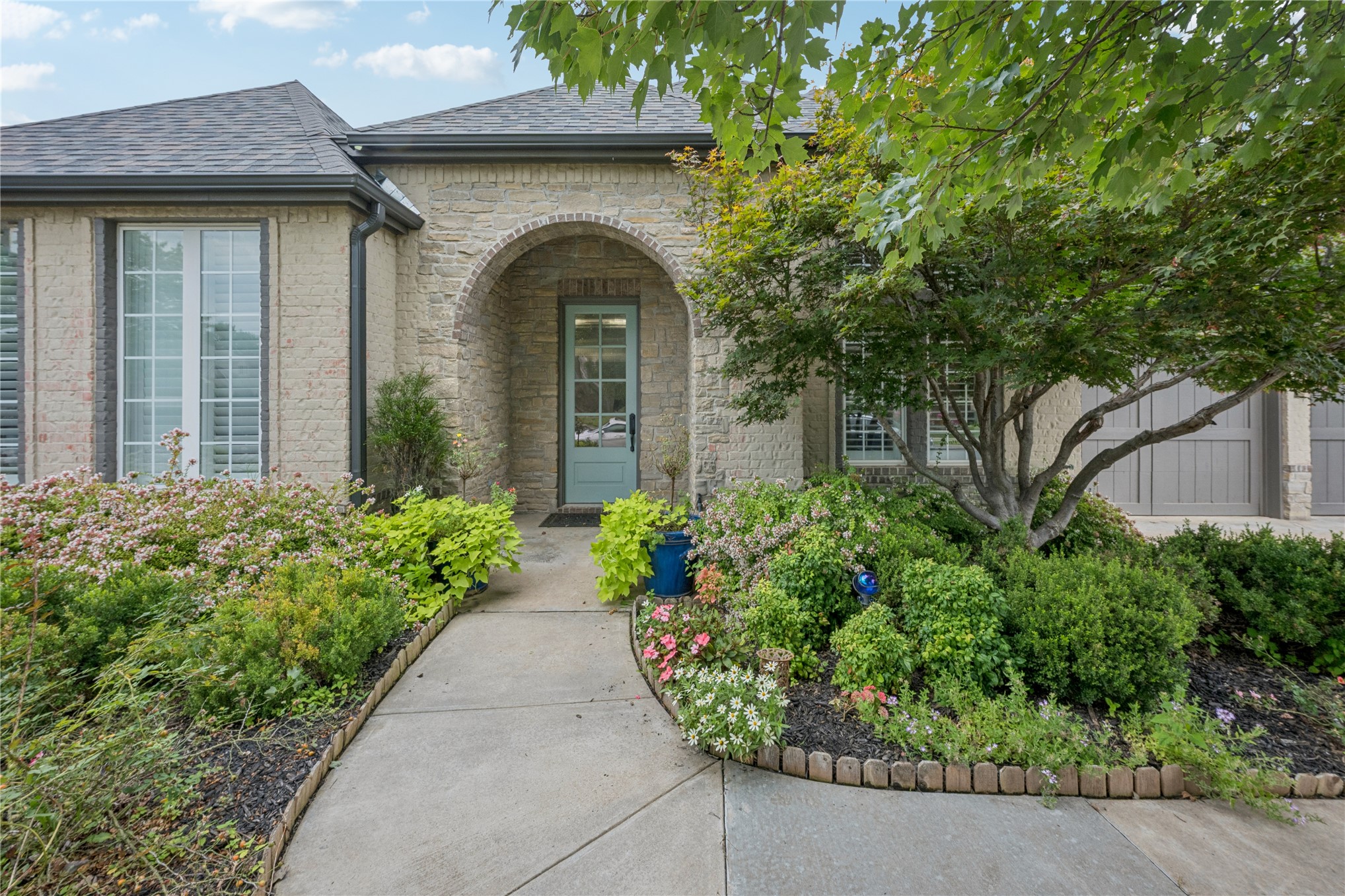 12408 S Ash Avenue Property Photo 1