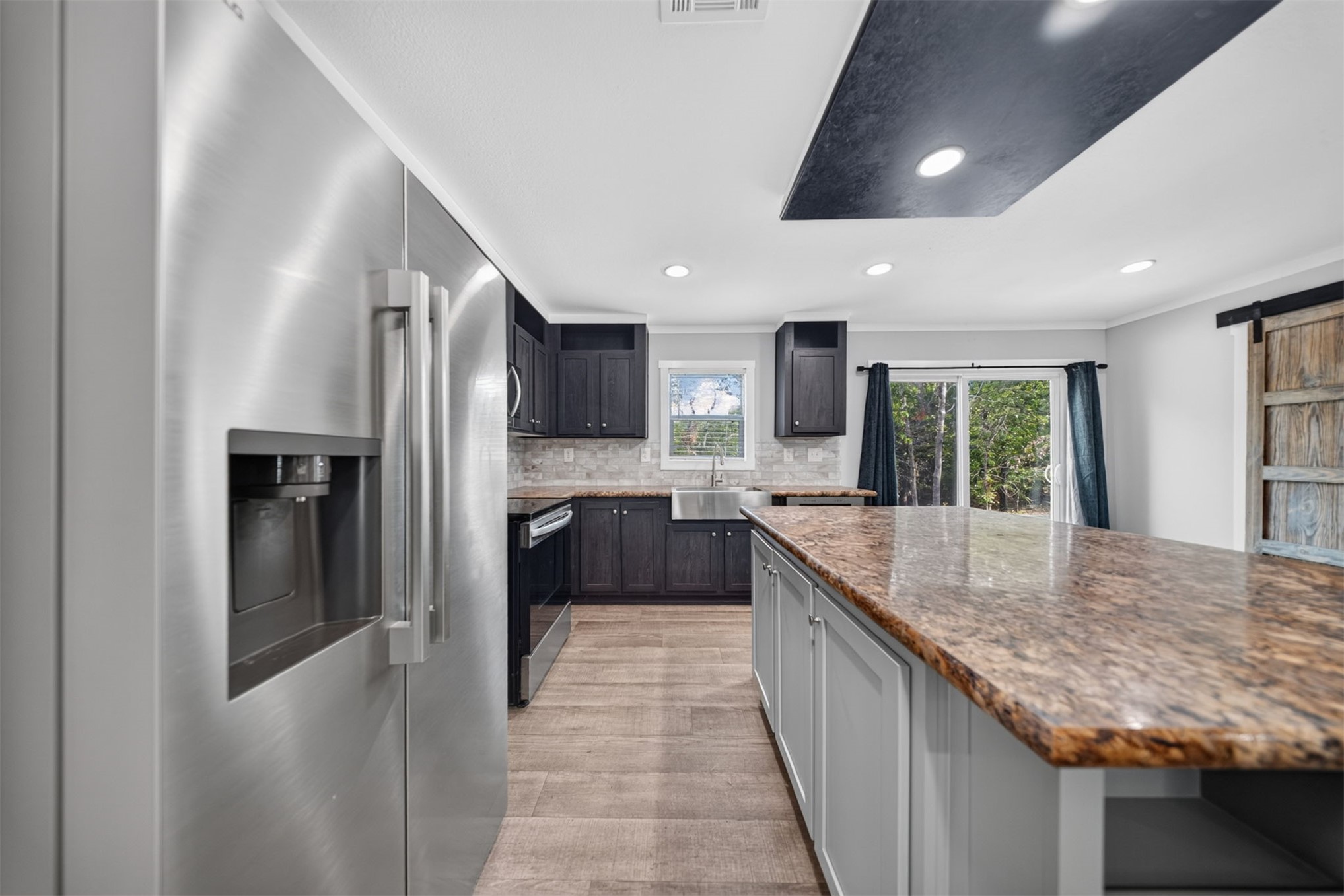 7647 E 430 Road Property Photo 11