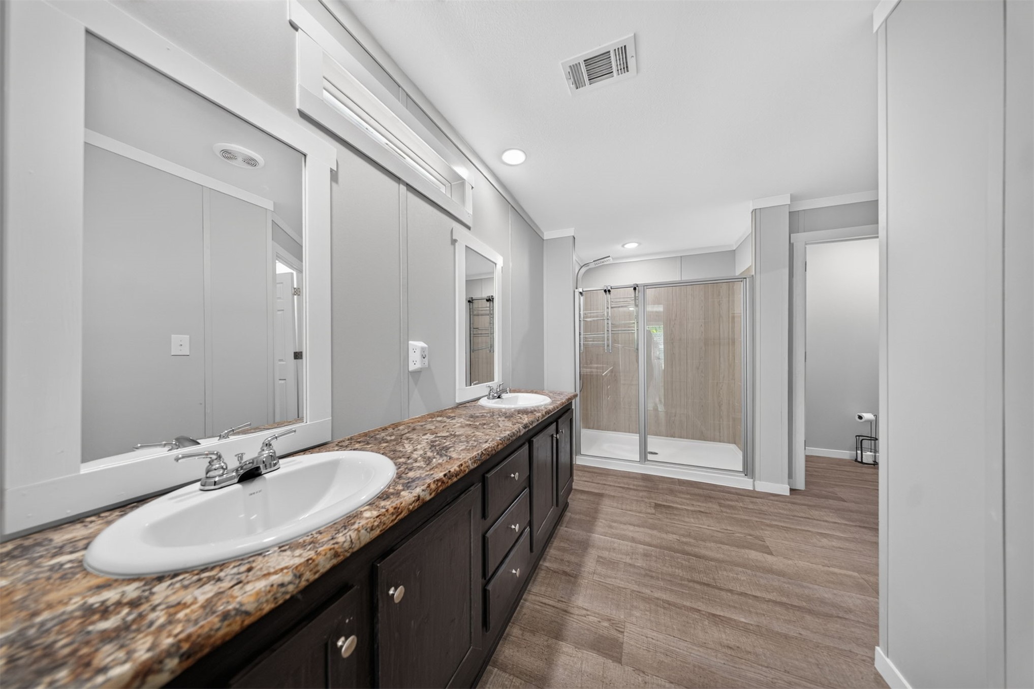 7647 E 430 Road Property Photo 18