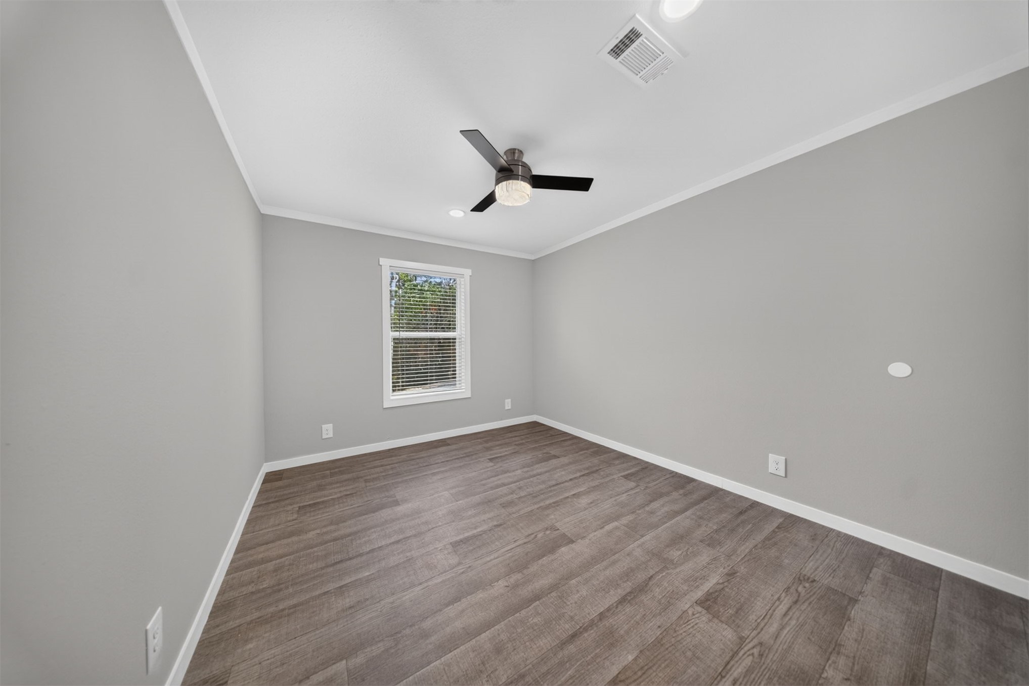7647 E 430 Road Property Photo 21