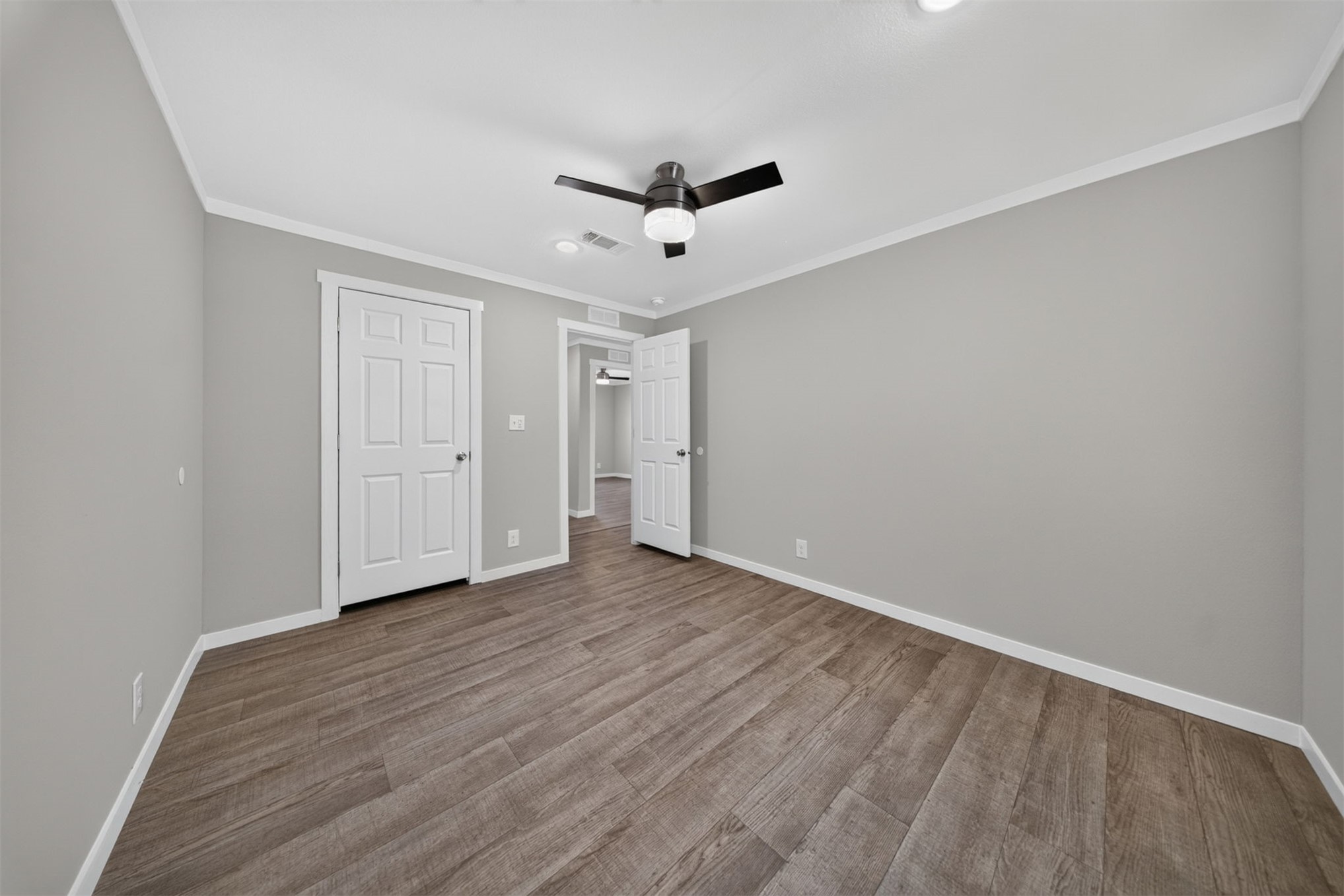 7647 E 430 Road Property Photo 24