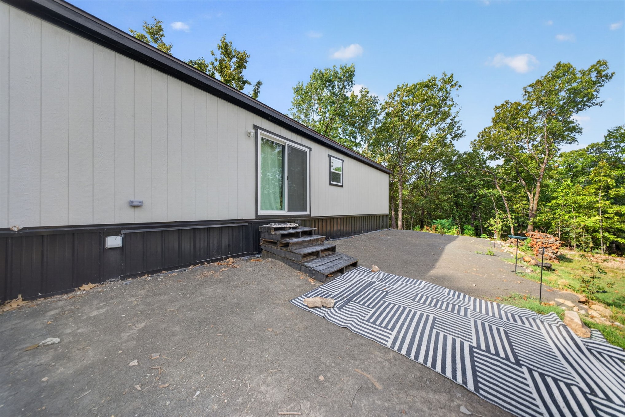 7647 E 430 Road Property Photo 28