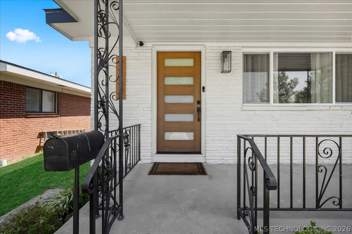 2187 S 76th East Avenue Property Photo 4