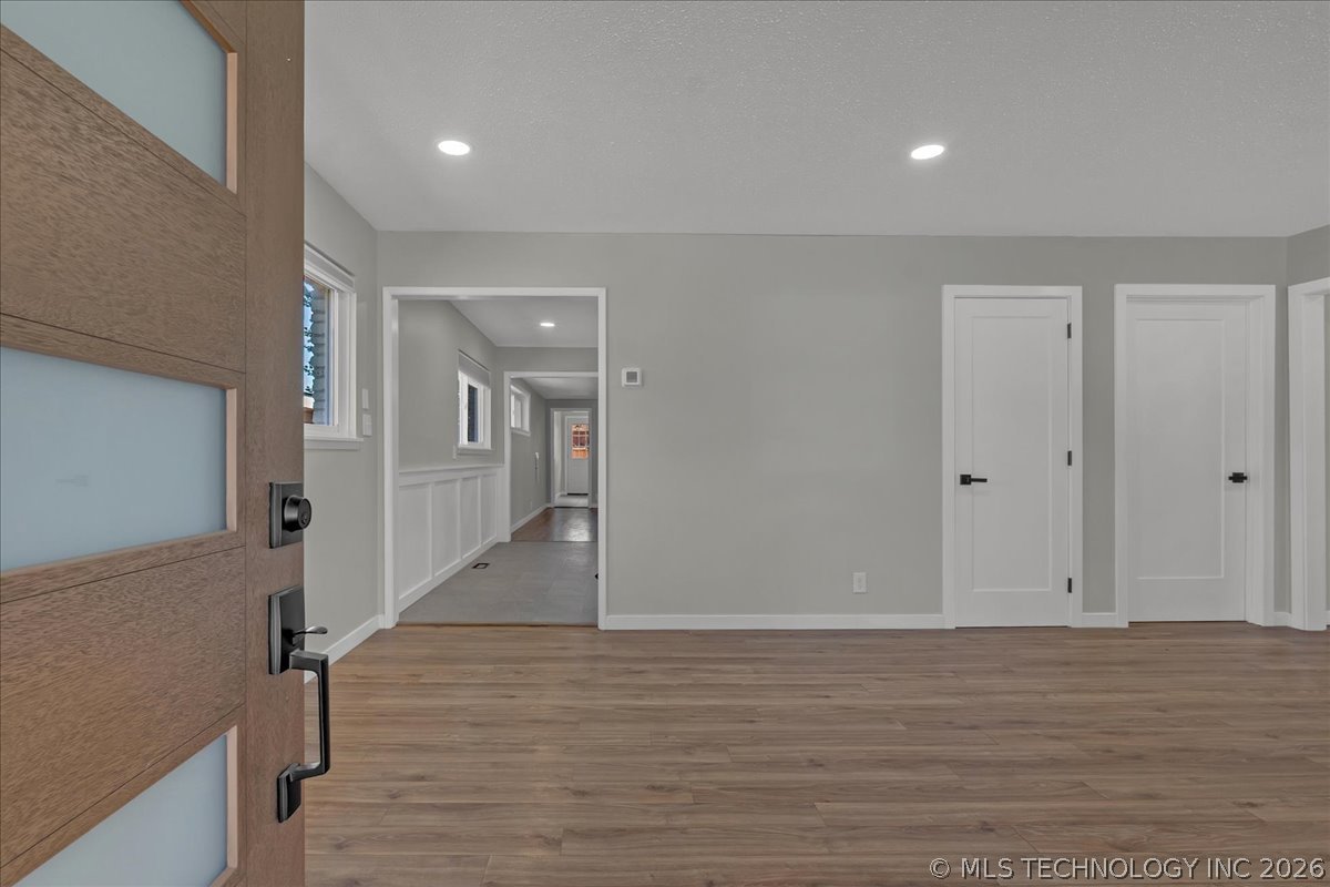 2187 S 76th East Avenue Property Photo 6