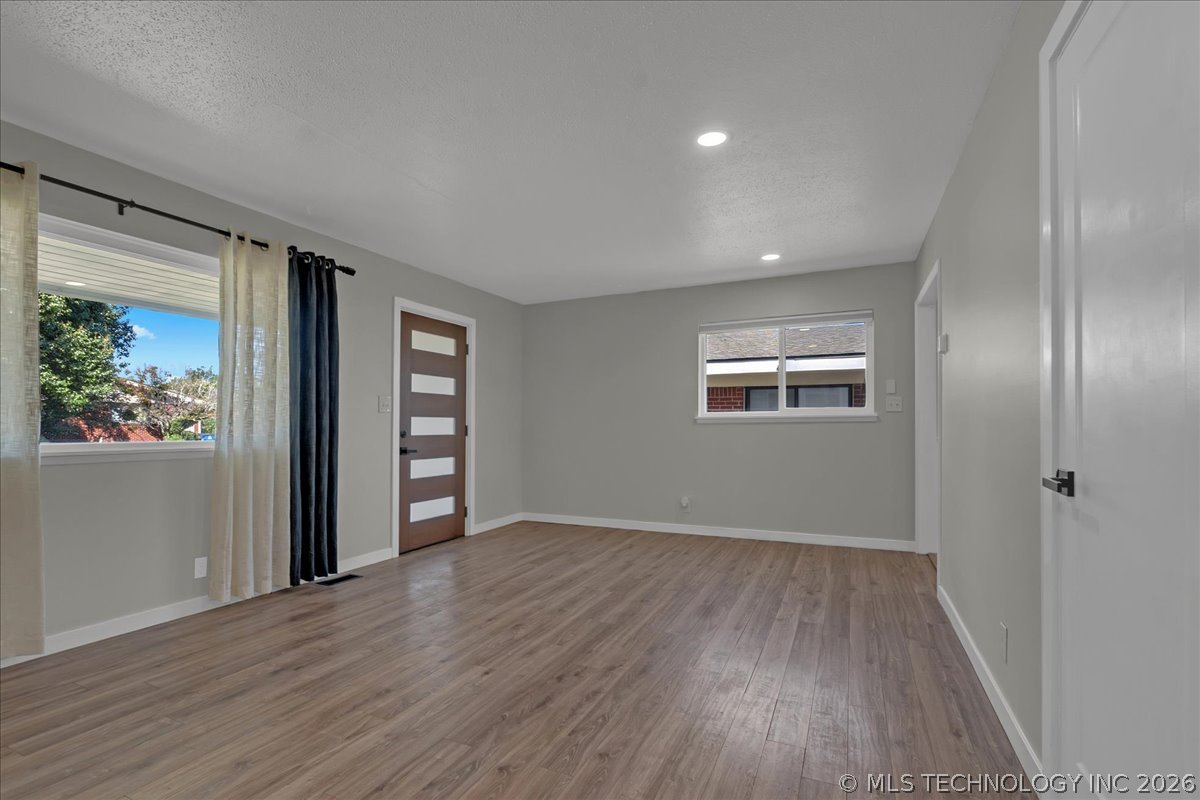 2187 S 76th East Avenue Property Photo 10