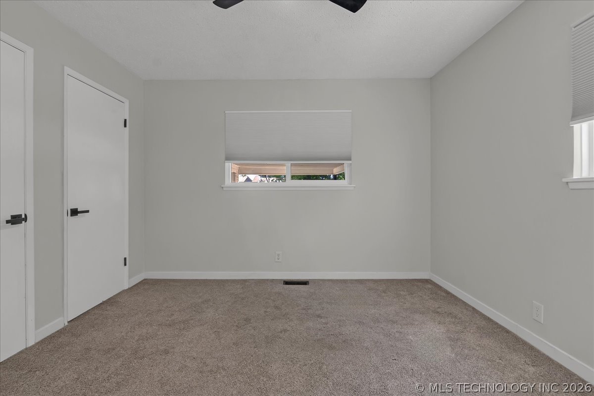 2187 S 76th East Avenue Property Photo 19