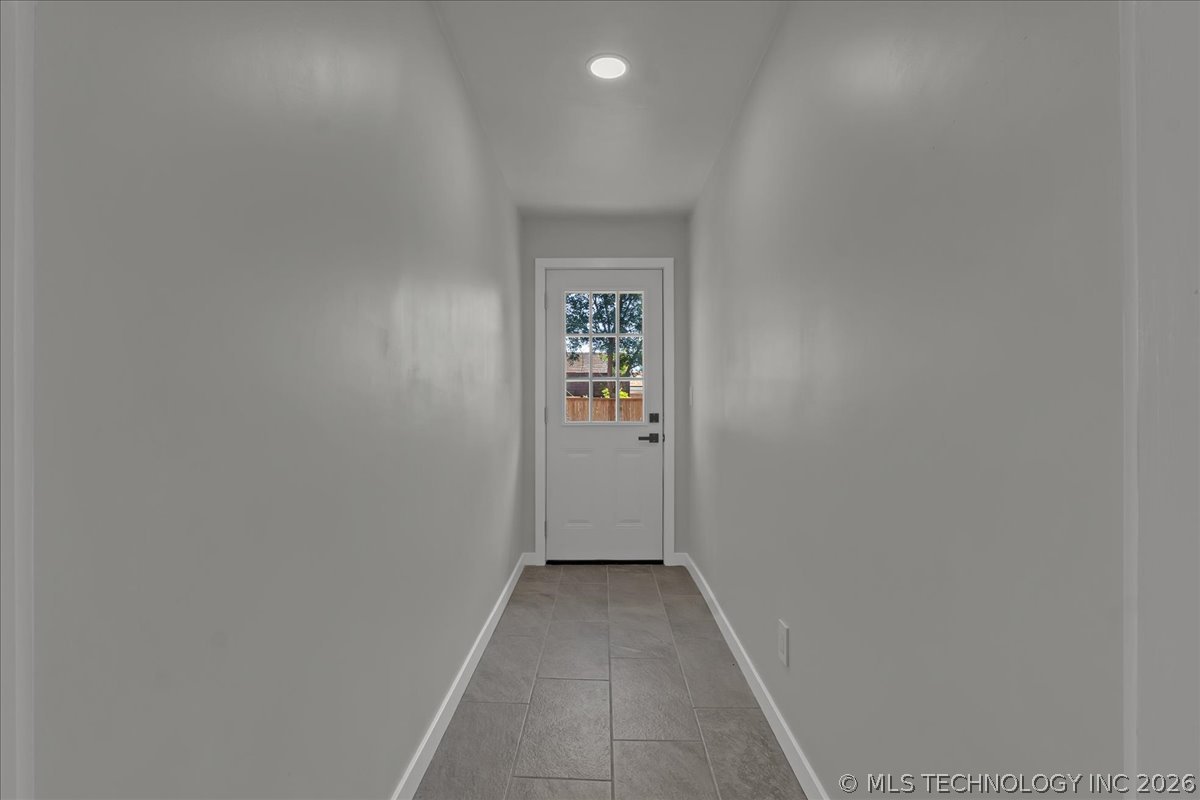 2187 S 76th East Avenue Property Photo 34