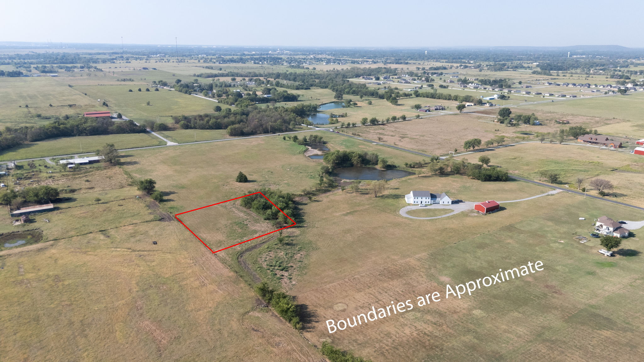 11 W 470 Road Property Photo 1