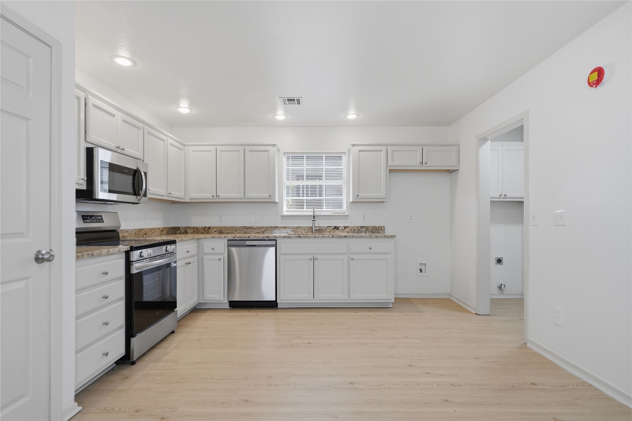 5715 Vancouver Place Property Photo 11