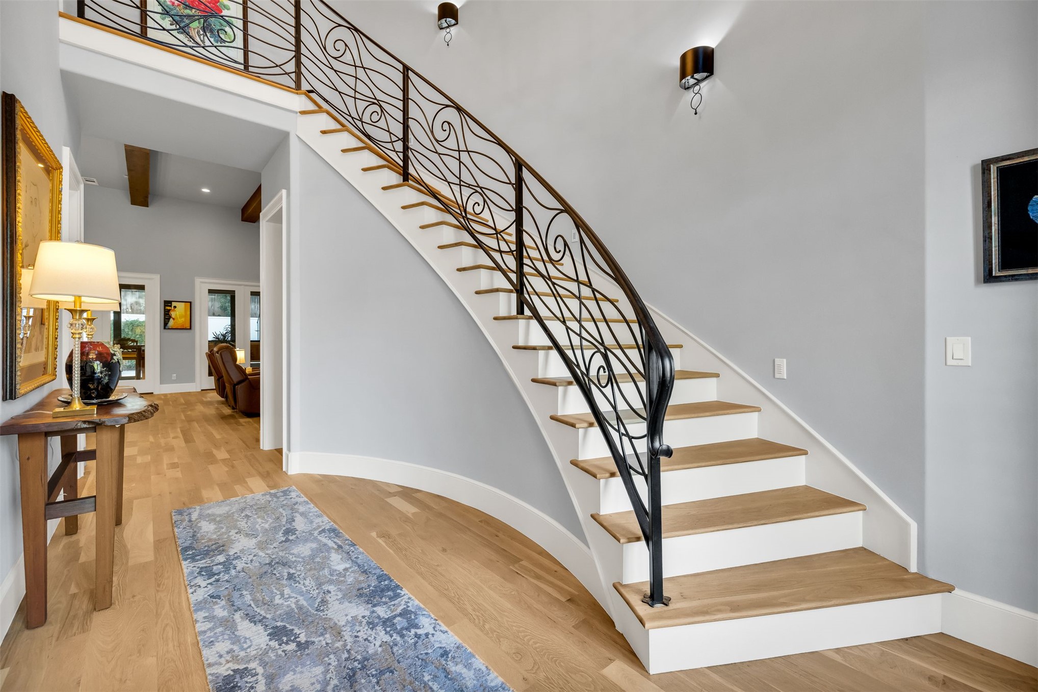 3827 S St Louis Avenue Property Photo 6