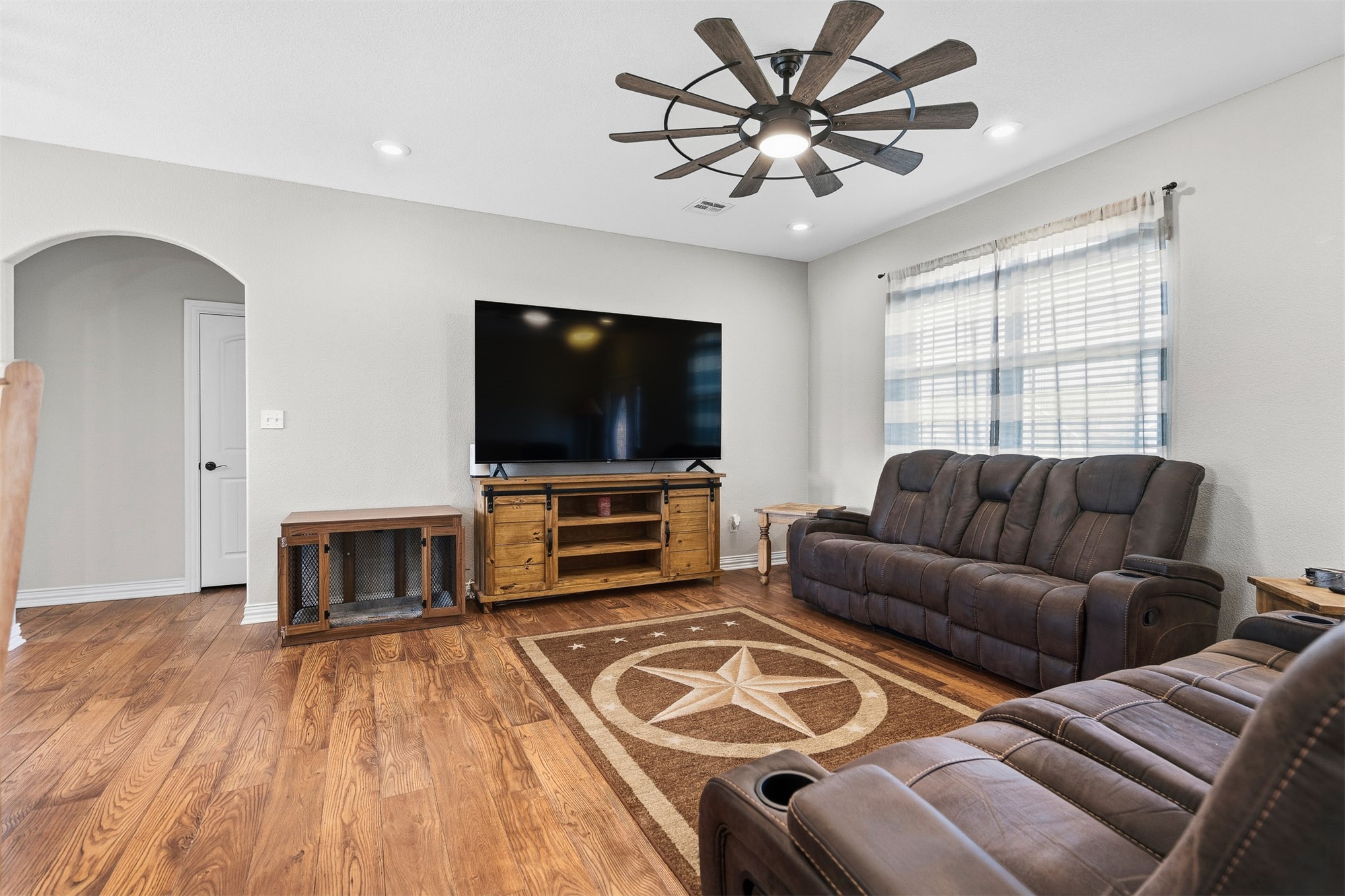 1706 Lisa Lane Property Photo 5