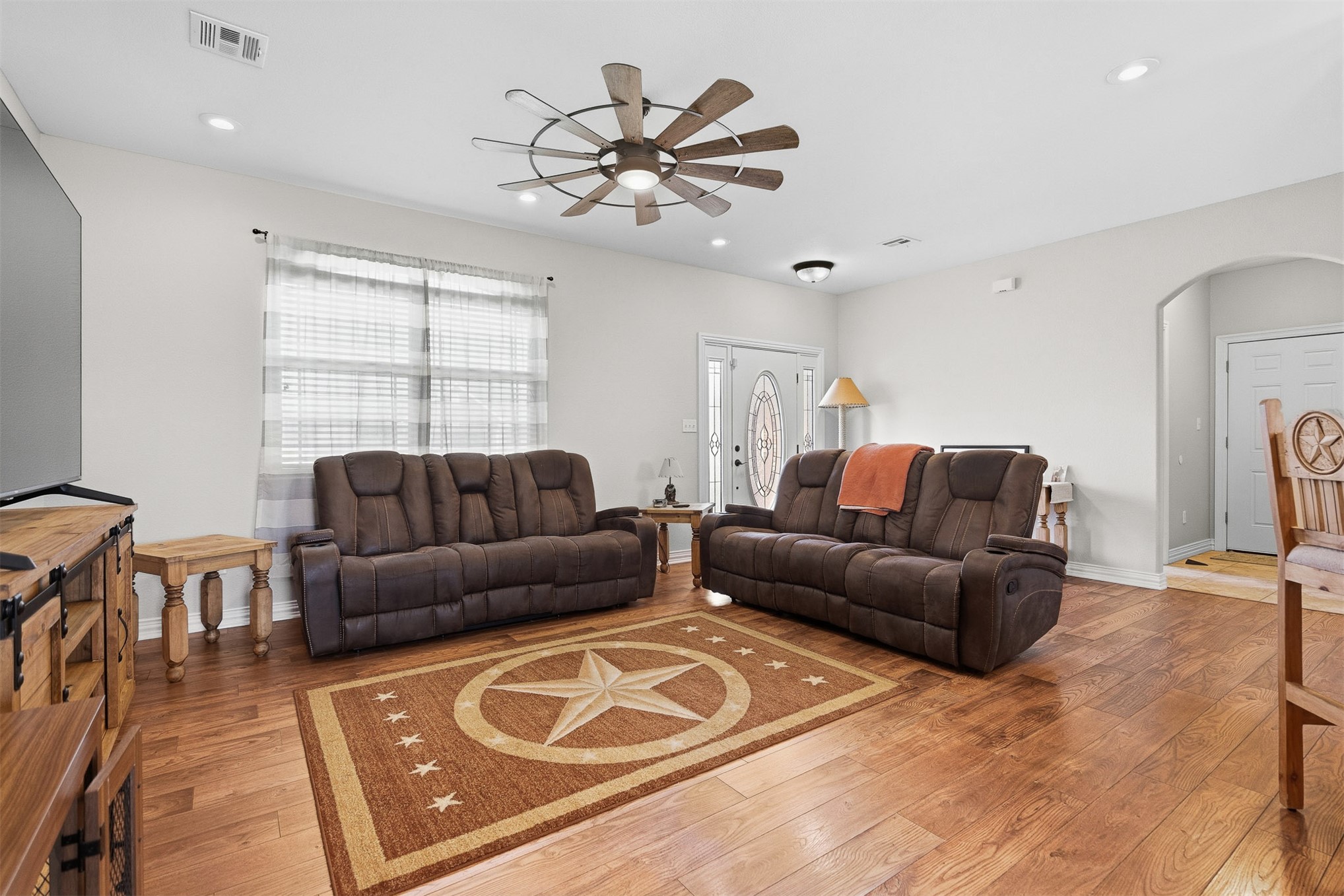 1706 Lisa Lane Property Photo 6