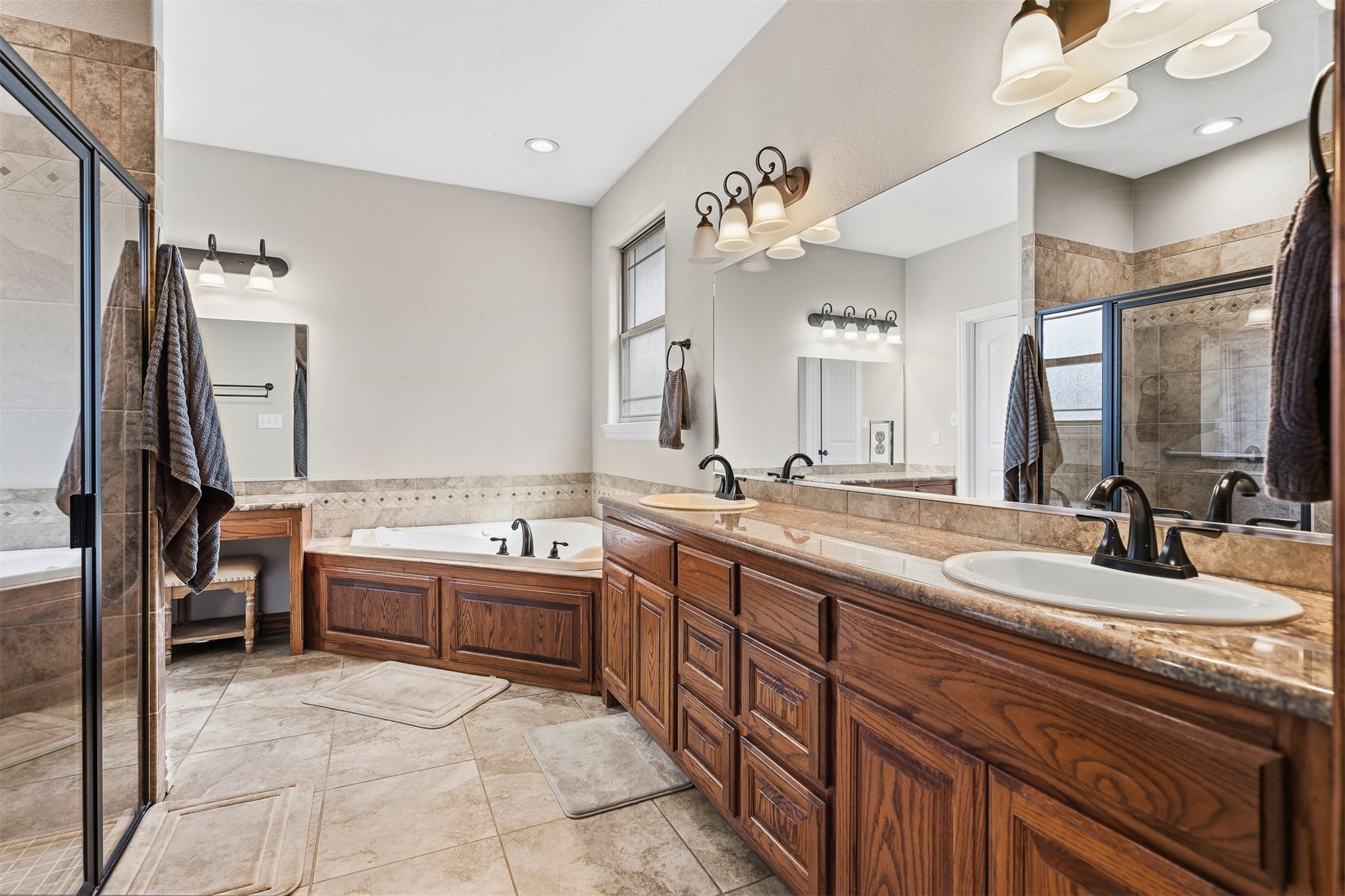 1706 Lisa Lane Property Photo 16