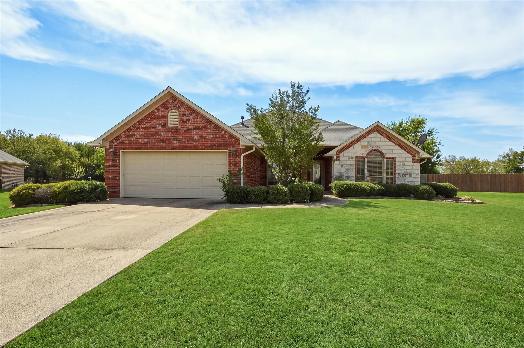 3021 Meagan Avenue Property Photo 4
