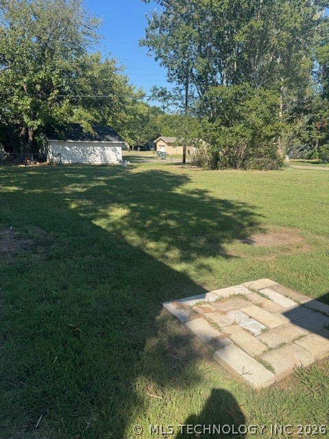 1000 W Francis Street Property Photo 2