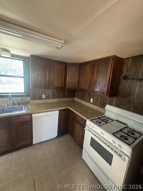 1000 W Francis Street Property Photo 5