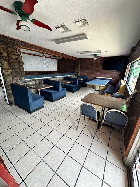 1100 N York Street Property Photo 2