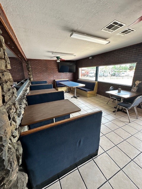 1100 N York Street Property Photo 3