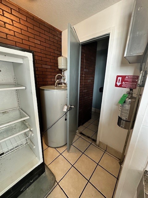 1100 N York Street Property Photo 10