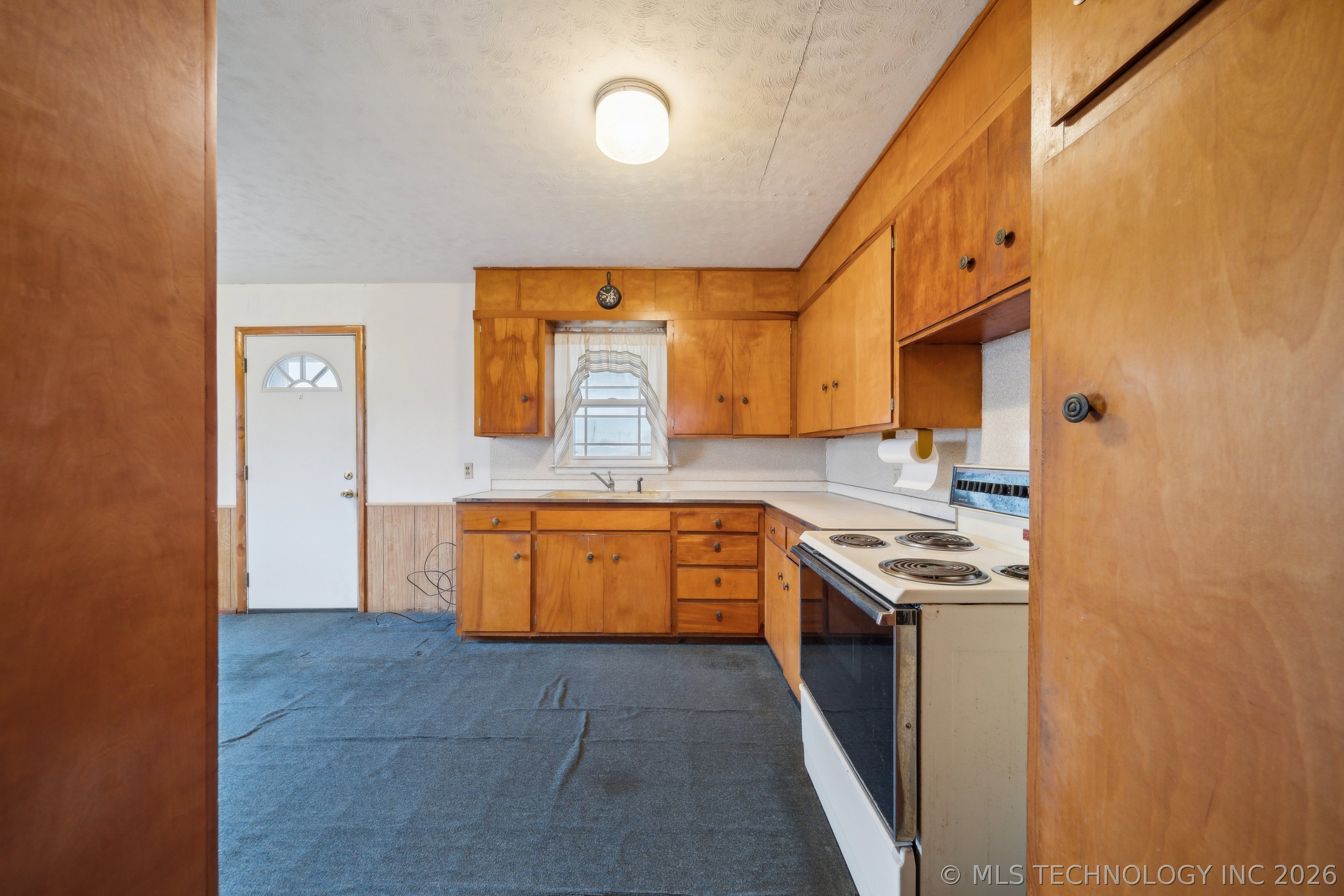 1316 West Avenue Property Photo 8
