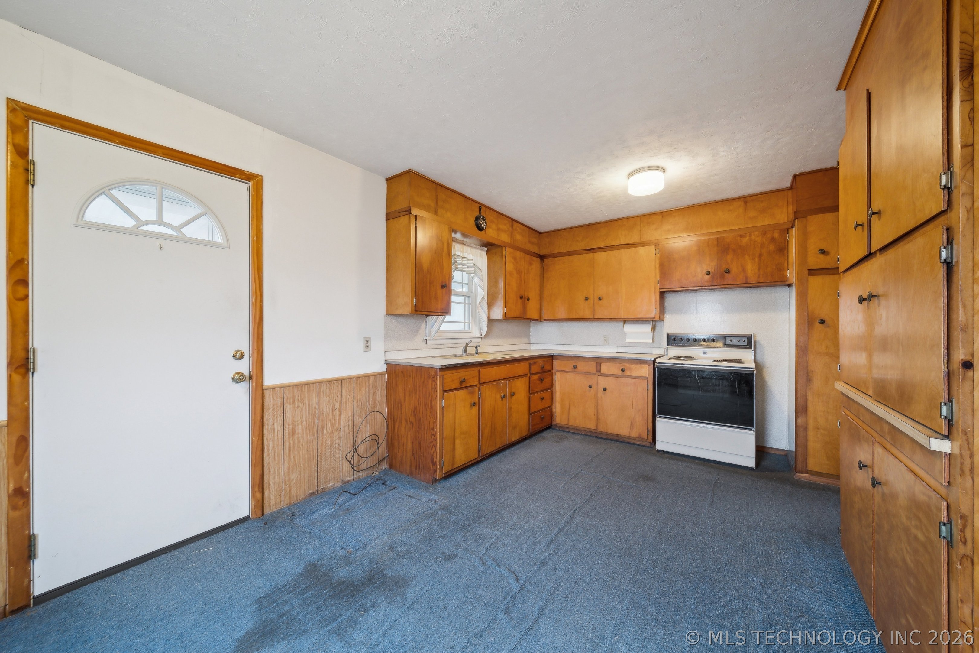 1316 West Avenue Property Photo 9