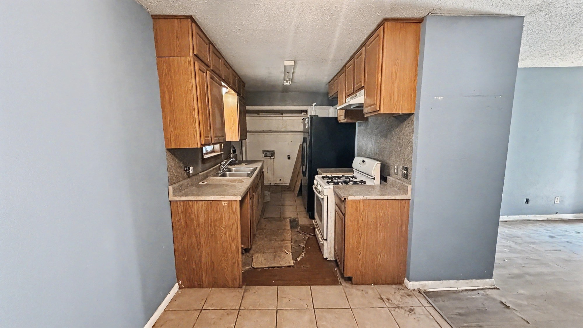 407 Whittmore Drive Property Photo 8