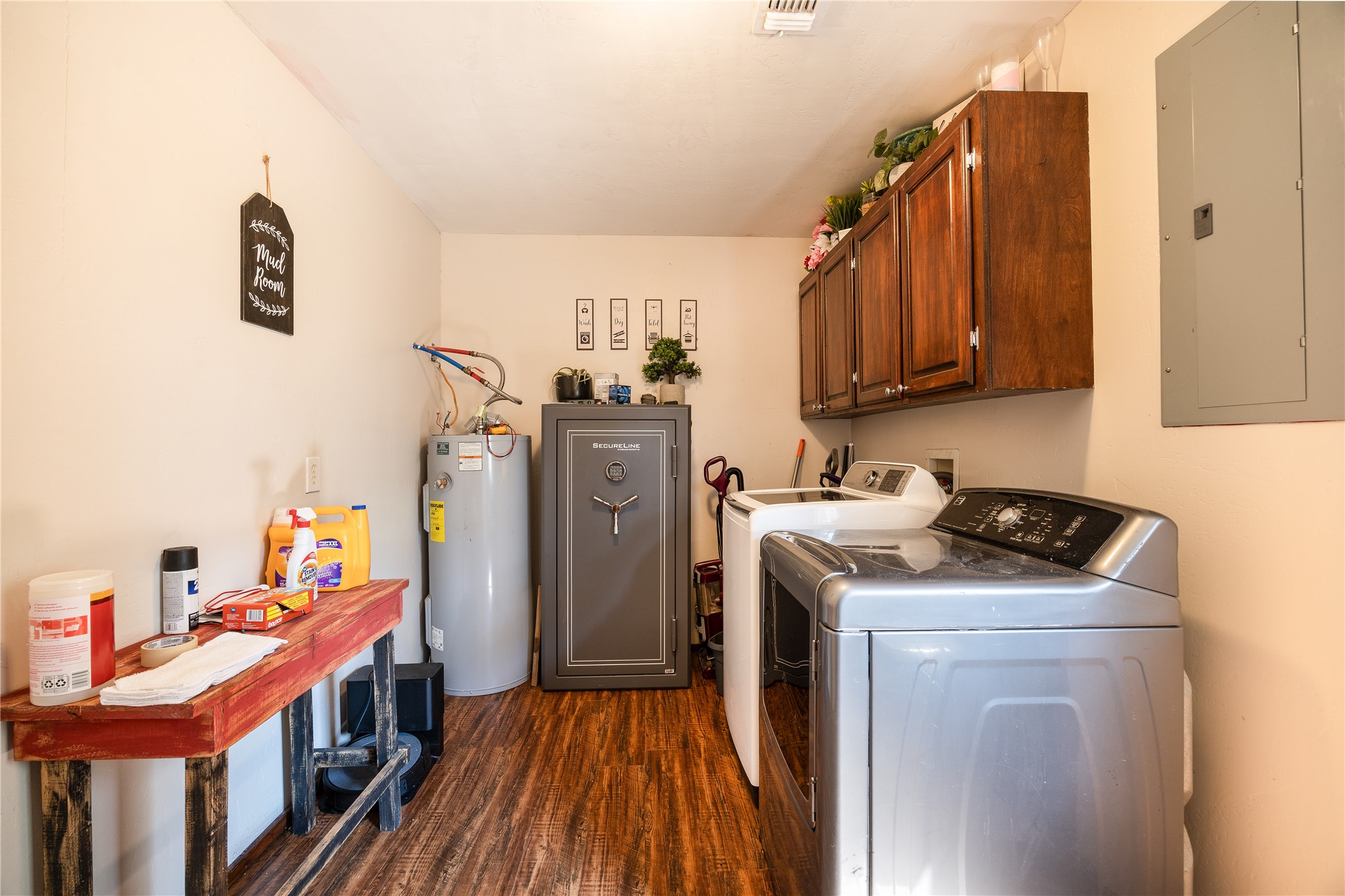 1099 N 4293 Road Property Photo 19