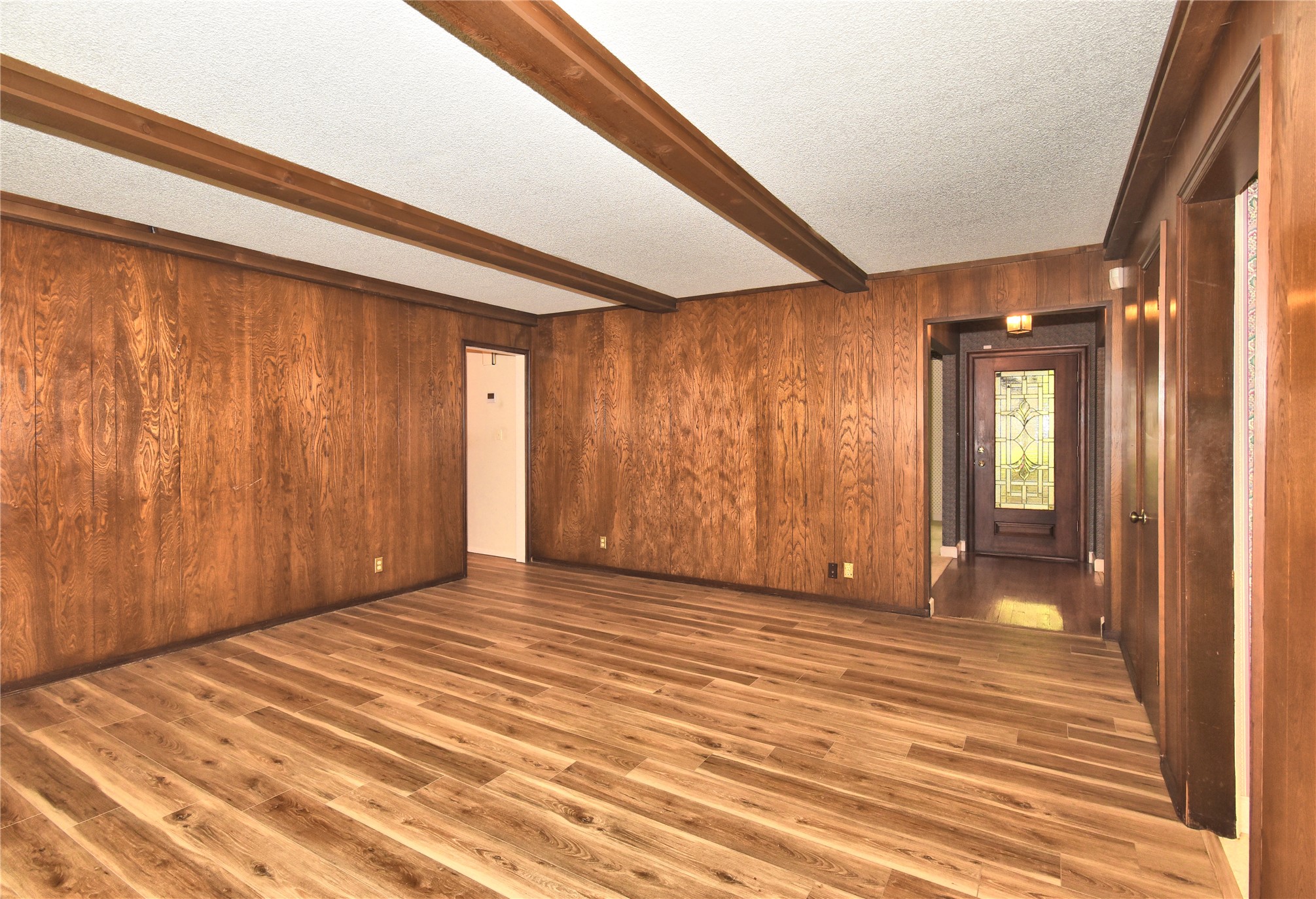 3512 E 70th Place Property Photo 6