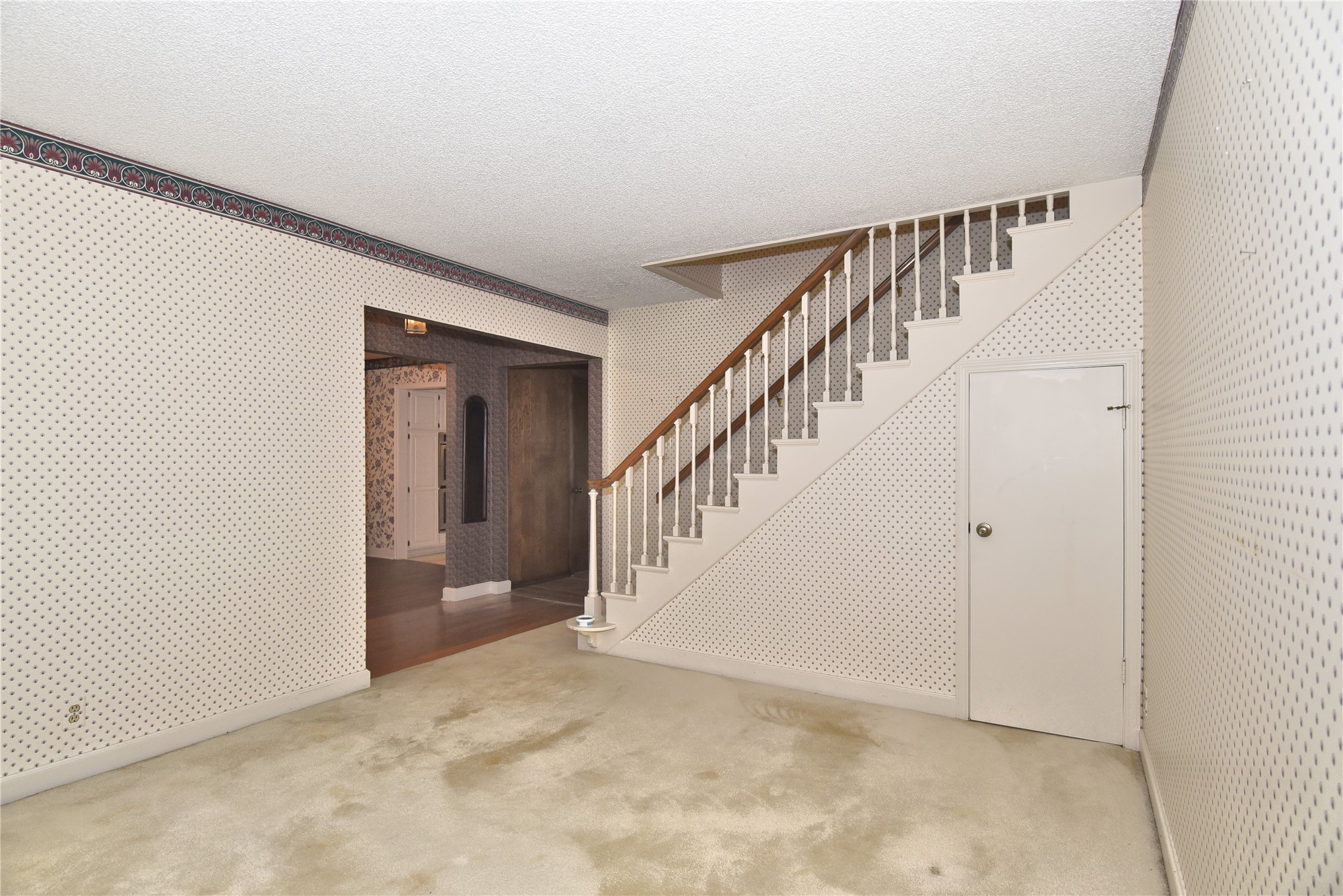 3512 E 70th Place Property Photo 8