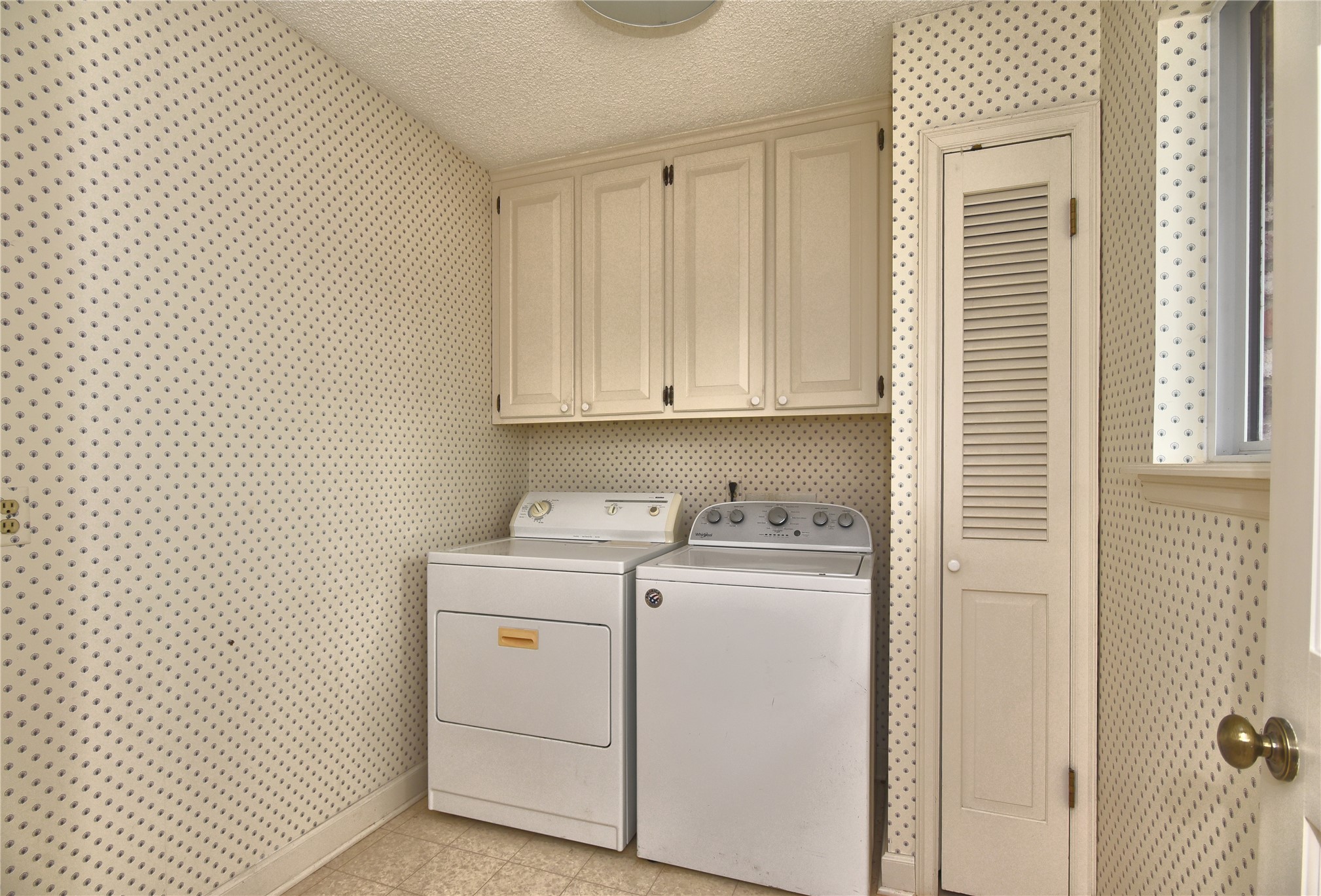 3512 E 70th Place Property Photo 17