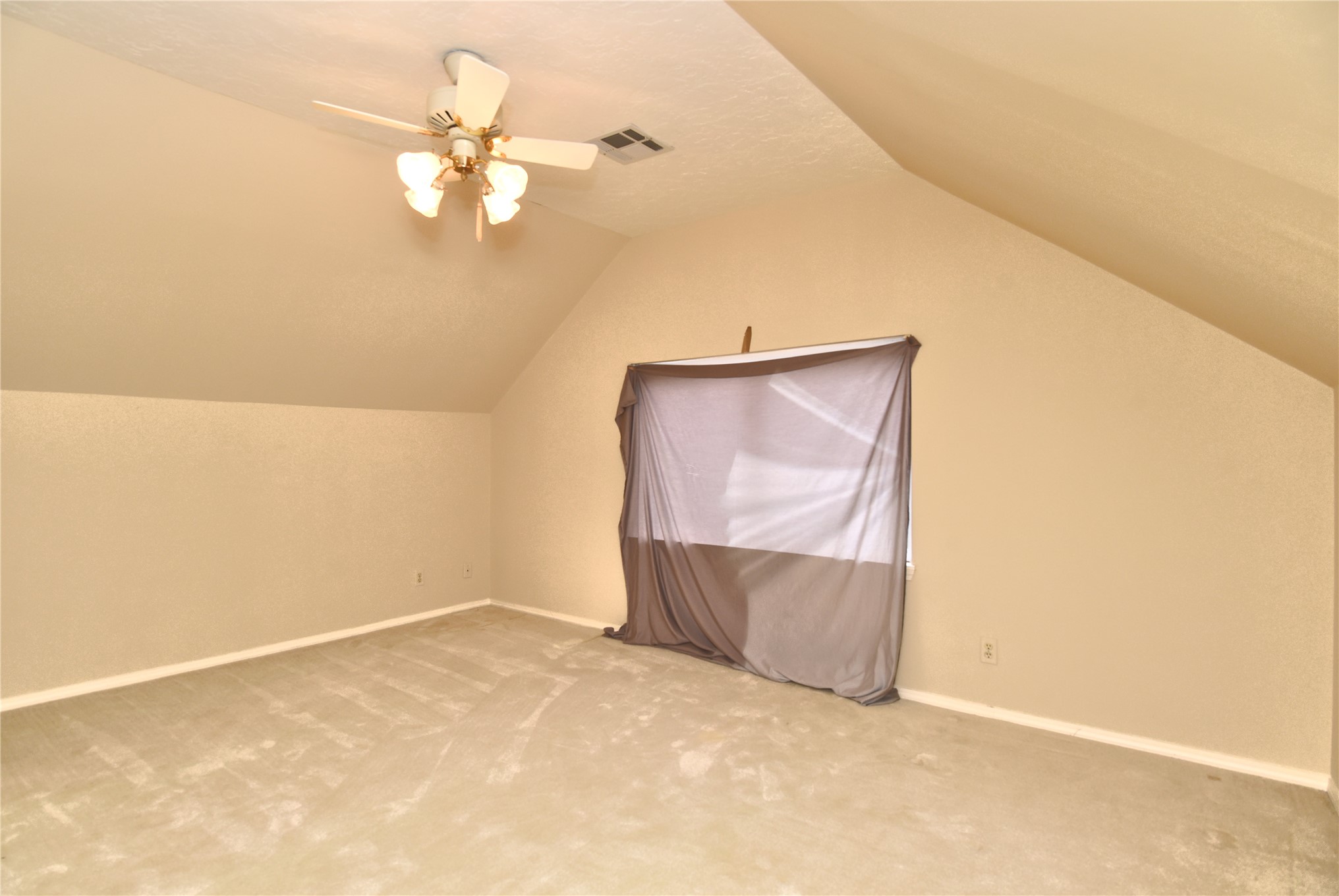 3512 E 70th Place Property Photo 27