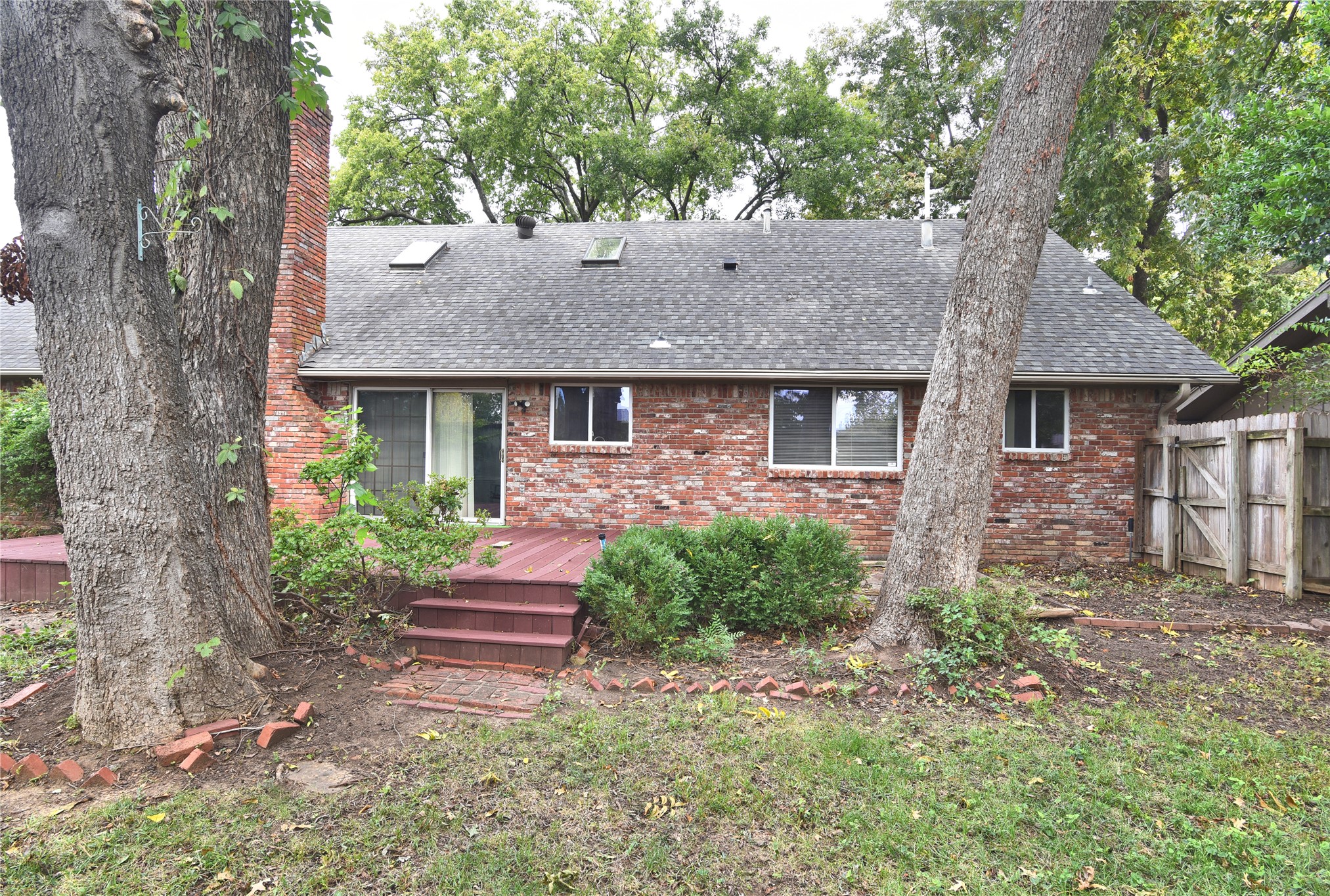 3512 E 70th Place Property Photo 35