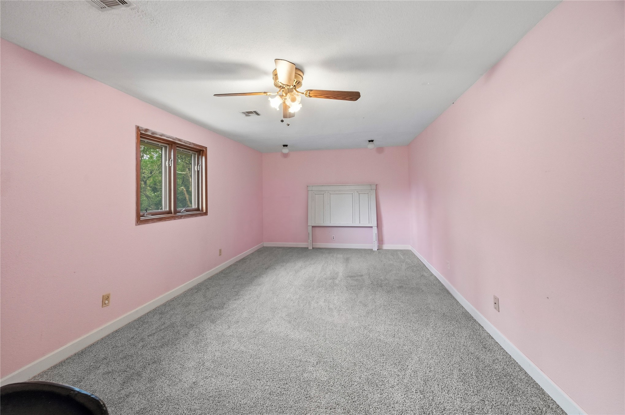 28218 E 6th Street Property Photo 16